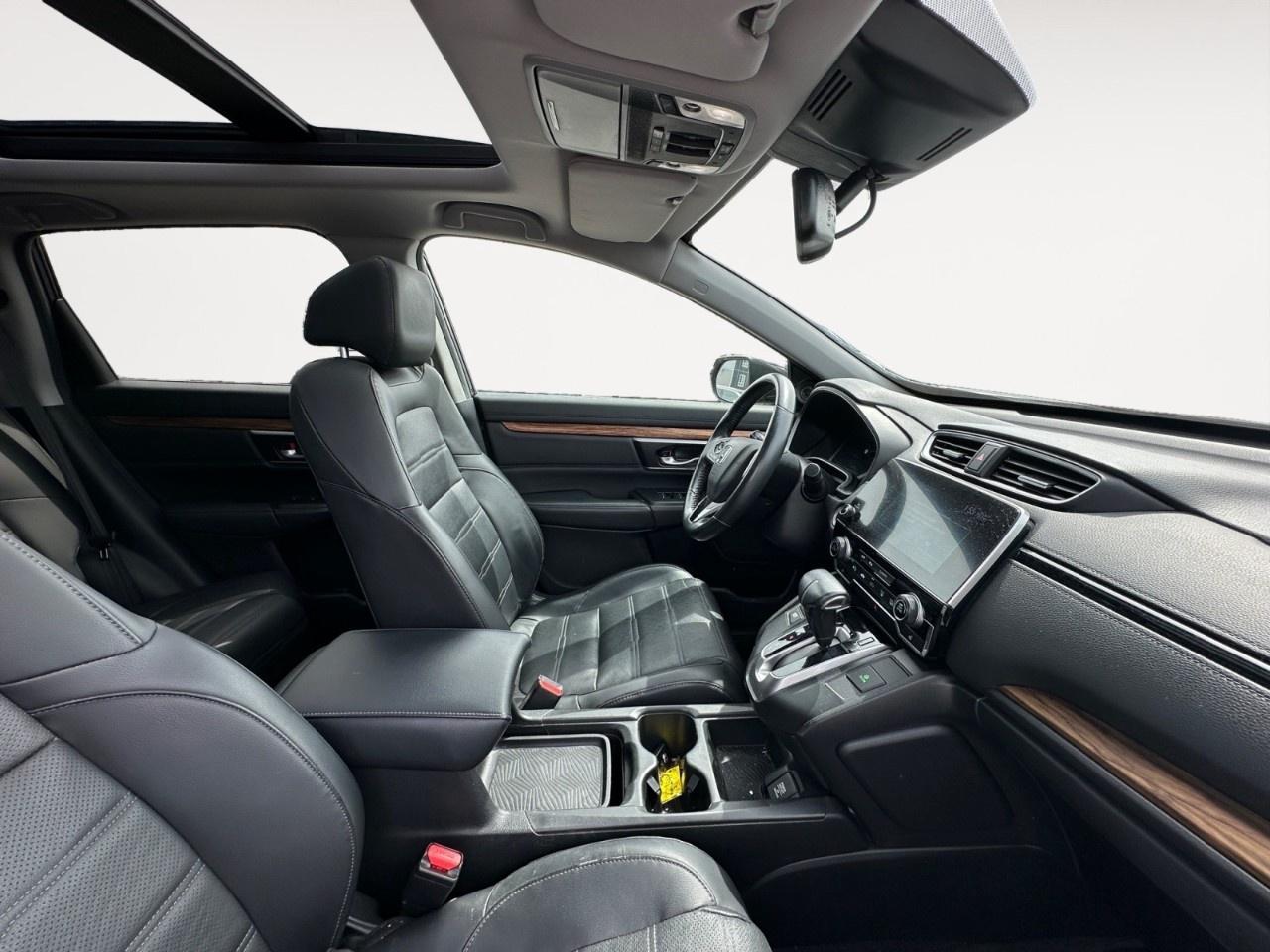 2019 Honda CR-V Touring AWD Photo