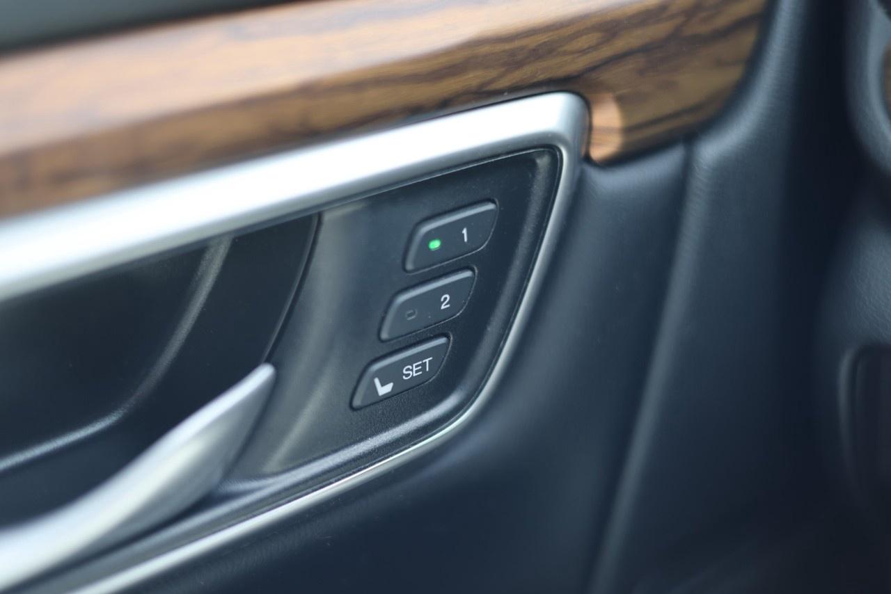 2019 Honda CR-V Touring AWD Photo