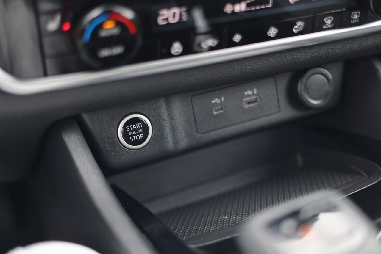 2022 Nissan Rogue AWD SV Photo