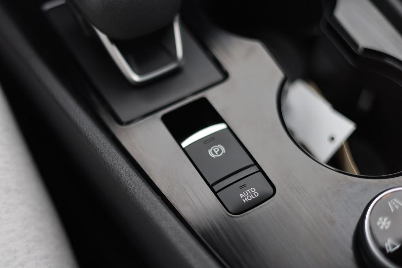 2022 Nissan Rogue AWD SV Photo