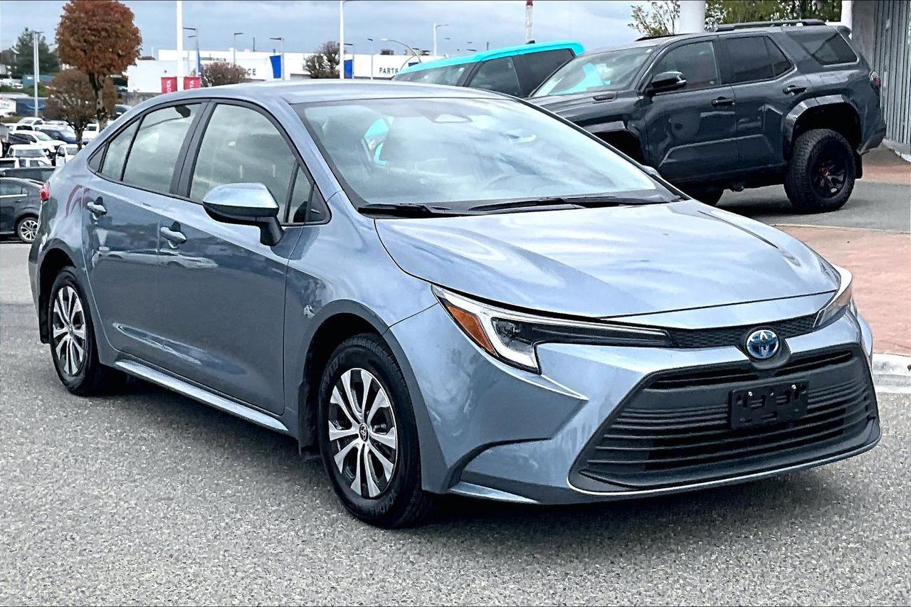 Used 2025 Toyota Corolla Hybrid LE for sale in Abbotsford, BC