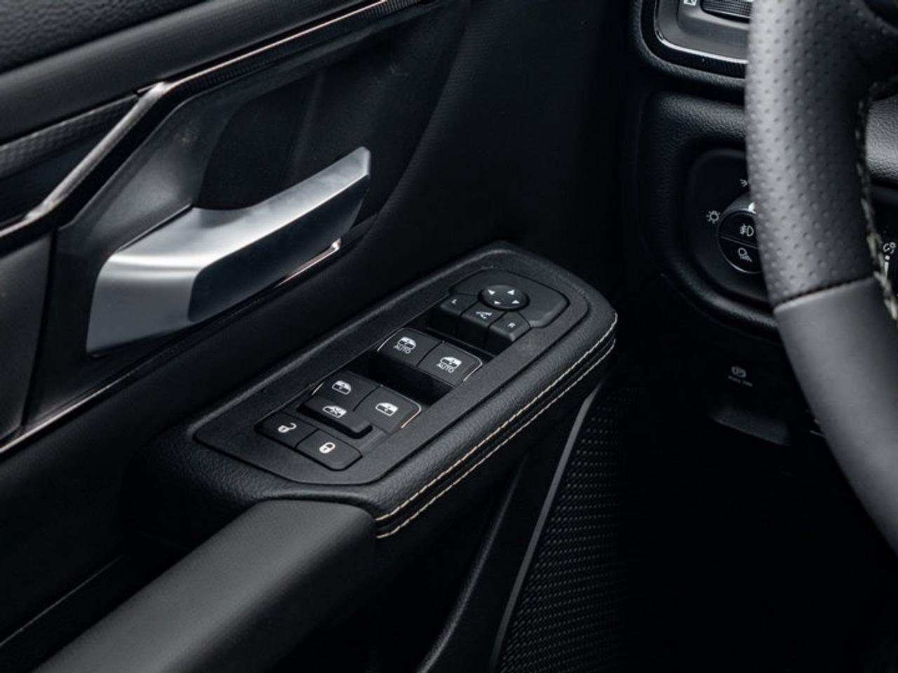 2026 RAM 1500 SPORT Photo