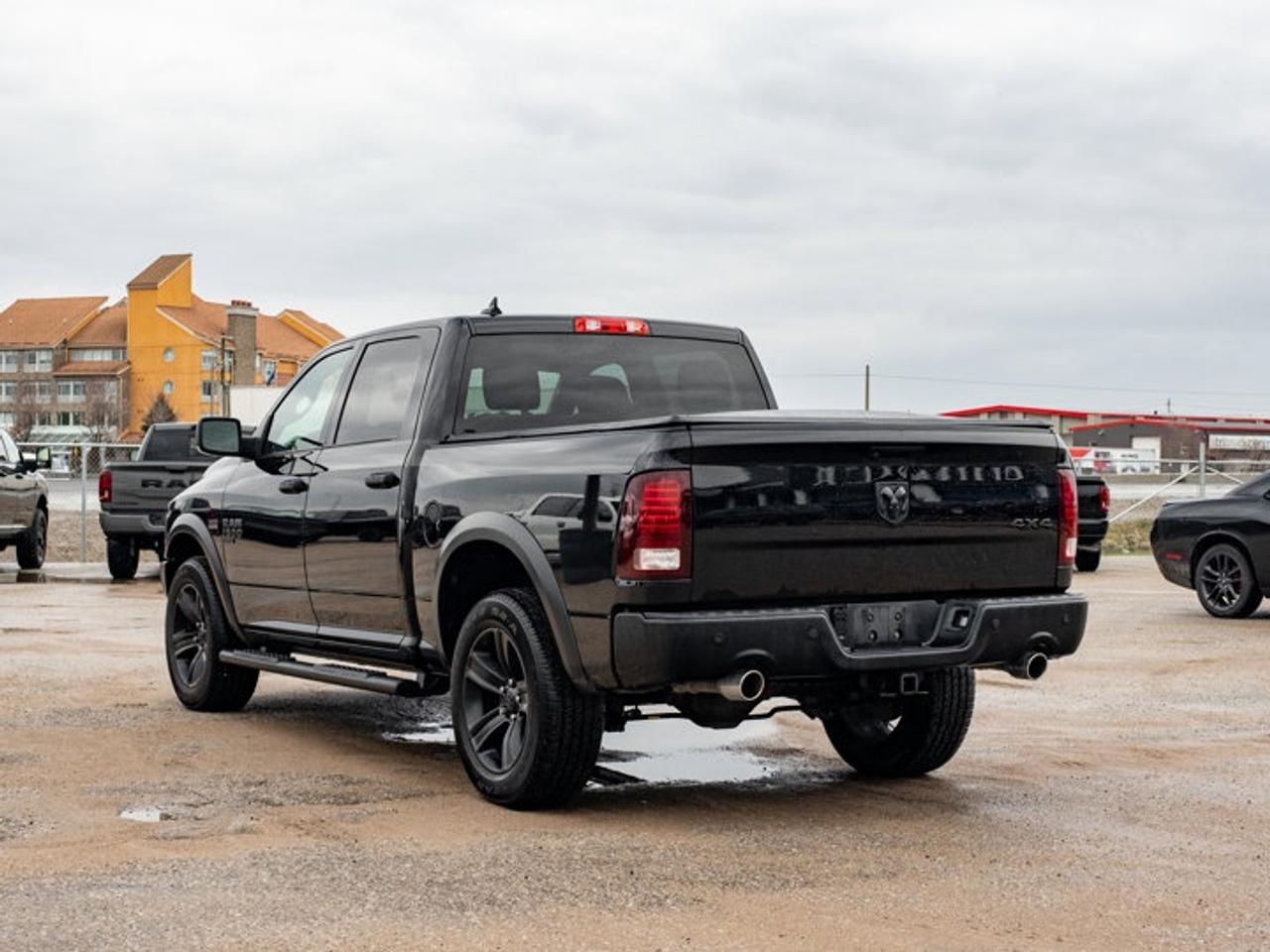 2021 RAM 1500 Classic WARLOCK Photo