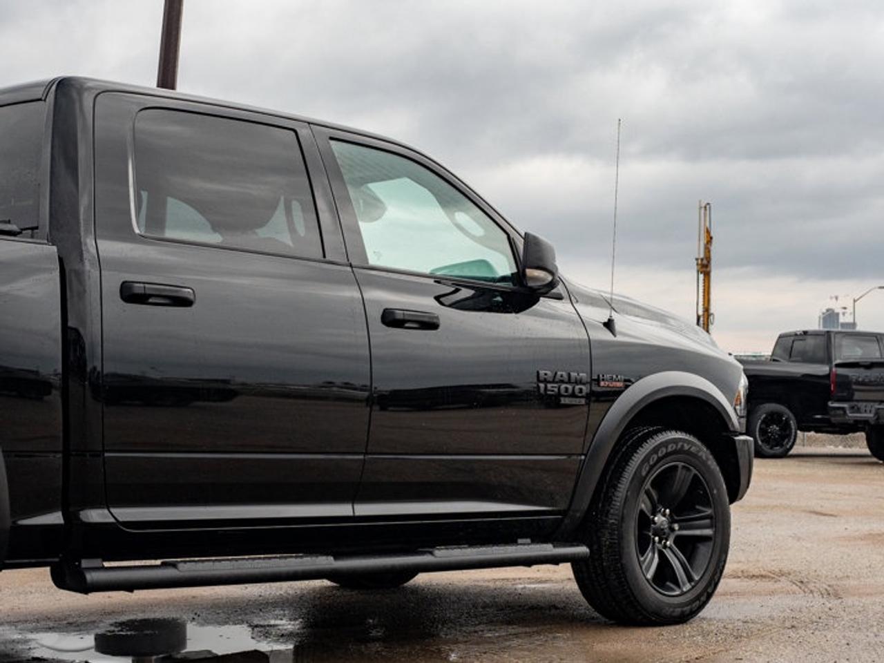 2021 RAM 1500 Classic WARLOCK Photo