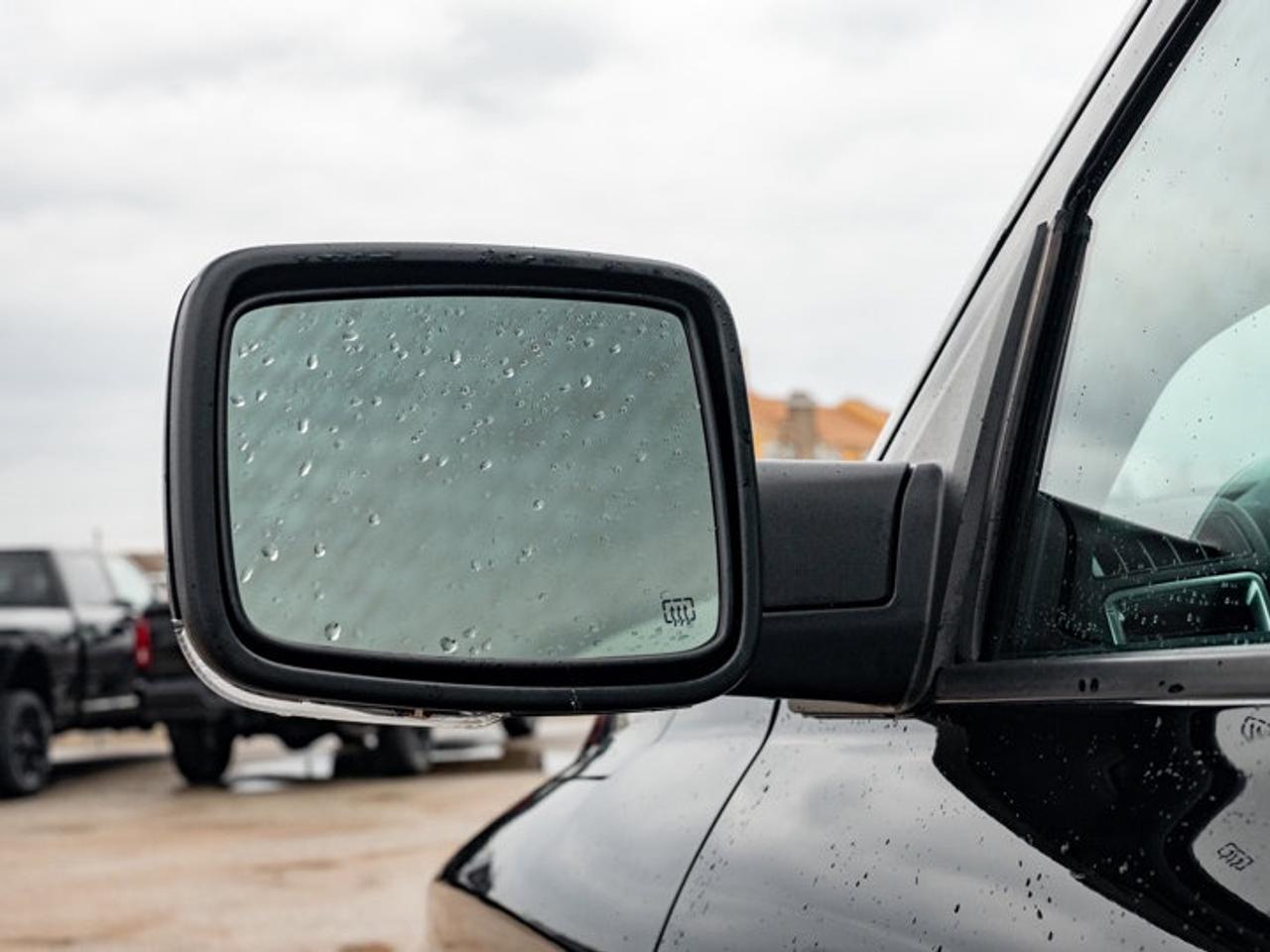 2021 RAM 1500 Classic WARLOCK Photo