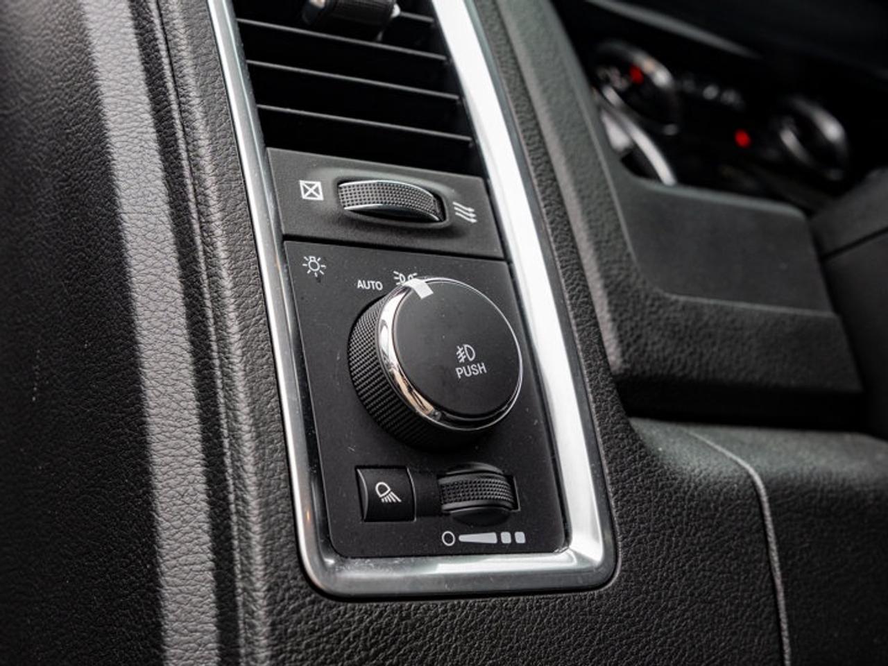 2021 RAM 1500 Classic WARLOCK Photo