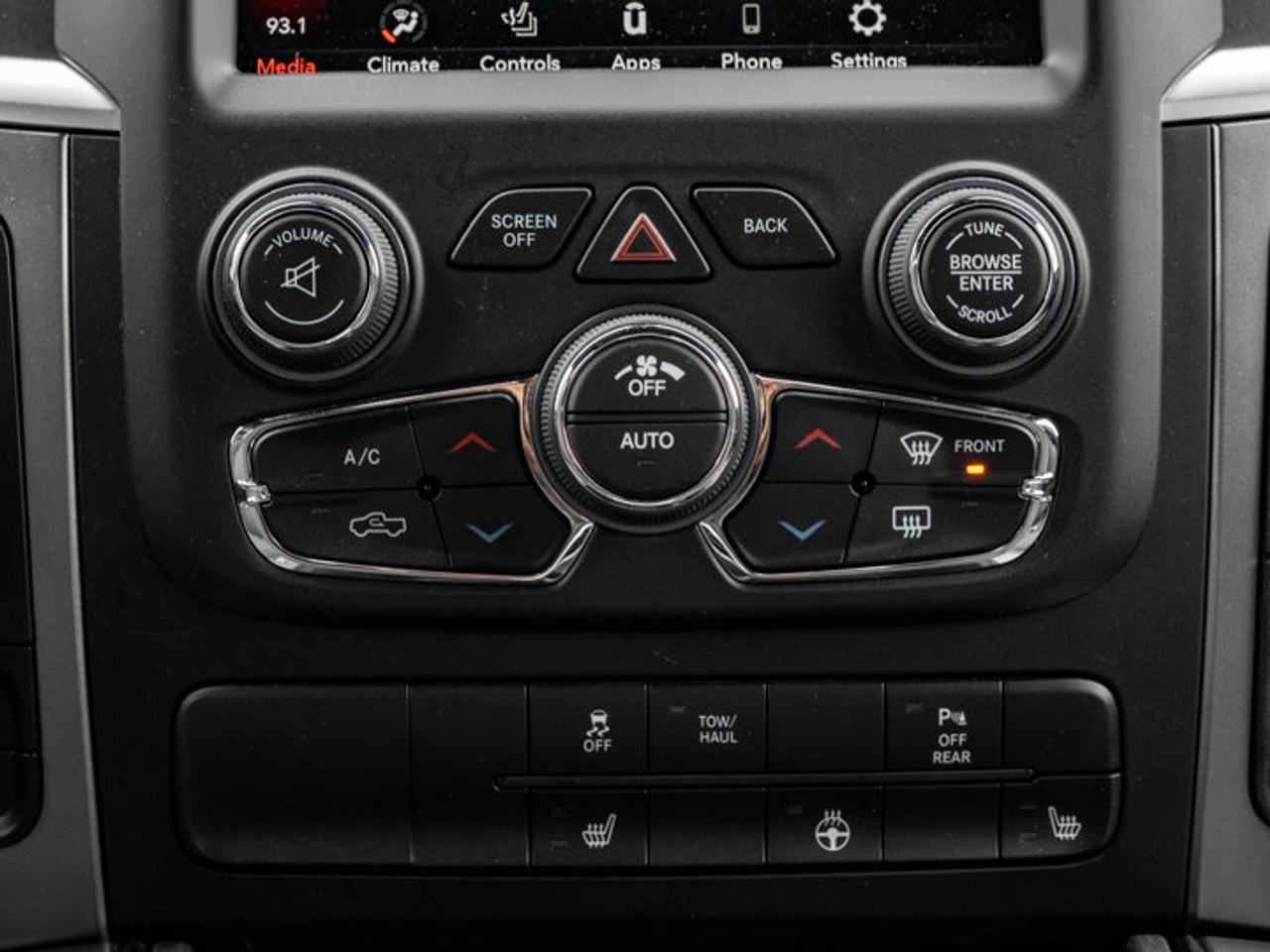 2021 RAM 1500 Classic WARLOCK Photo