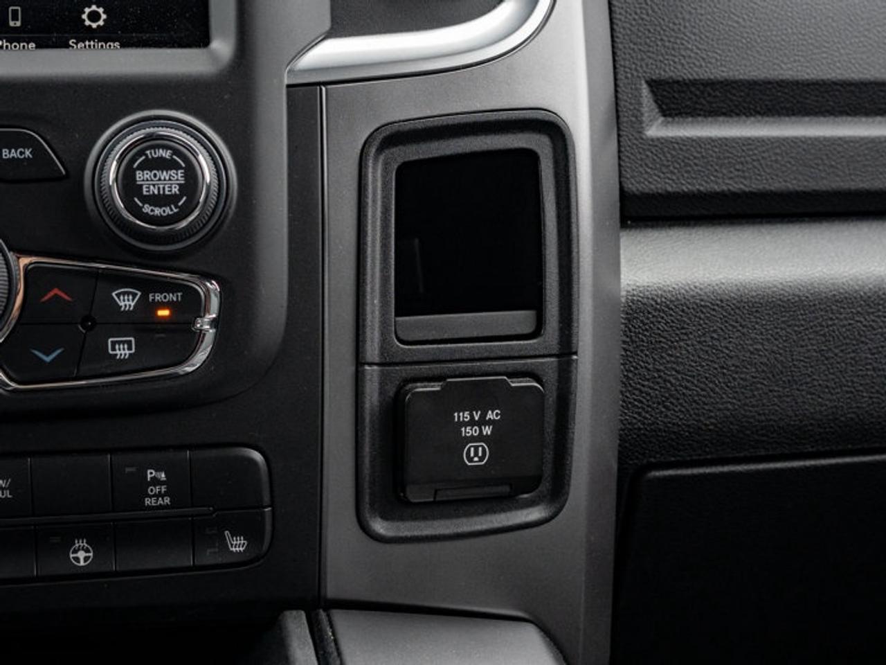 2021 RAM 1500 Classic WARLOCK Photo
