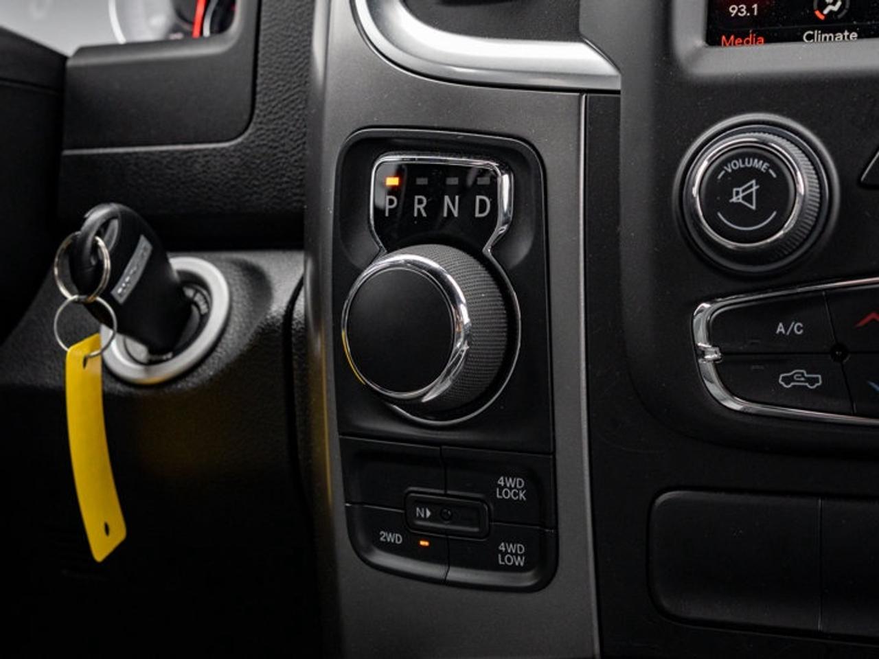 2021 RAM 1500 Classic WARLOCK Photo