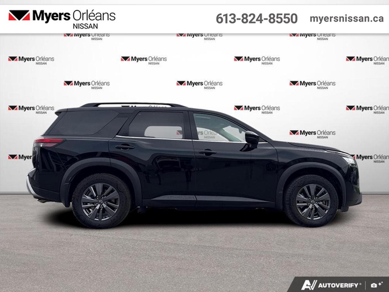 2022 Nissan Pathfinder SV  - Sunroof -  Navigation Photo