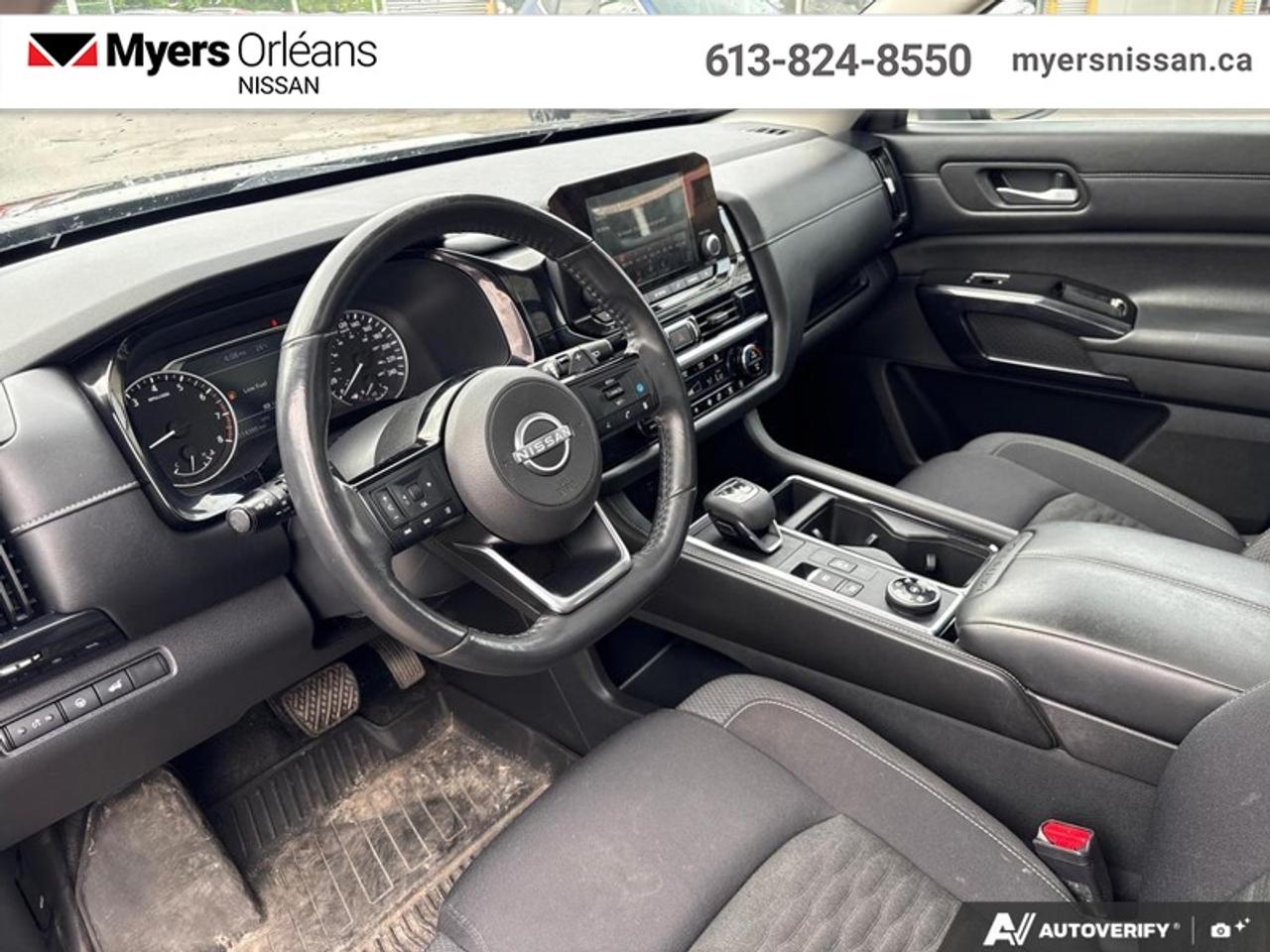 2022 Nissan Pathfinder SV  - Sunroof -  Navigation Photo