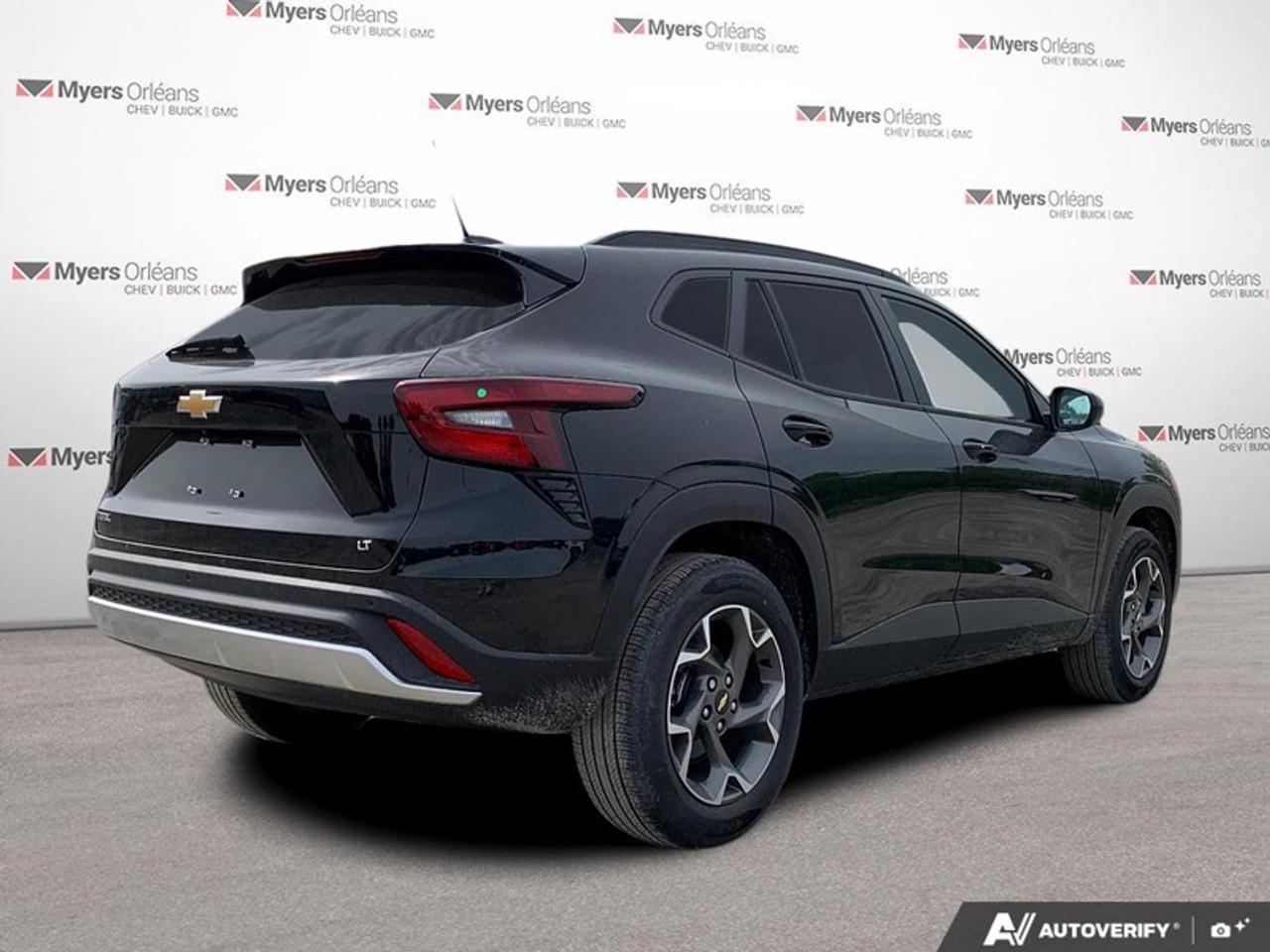 2026 Chevrolet Trax LT  - Sunroof Photo4