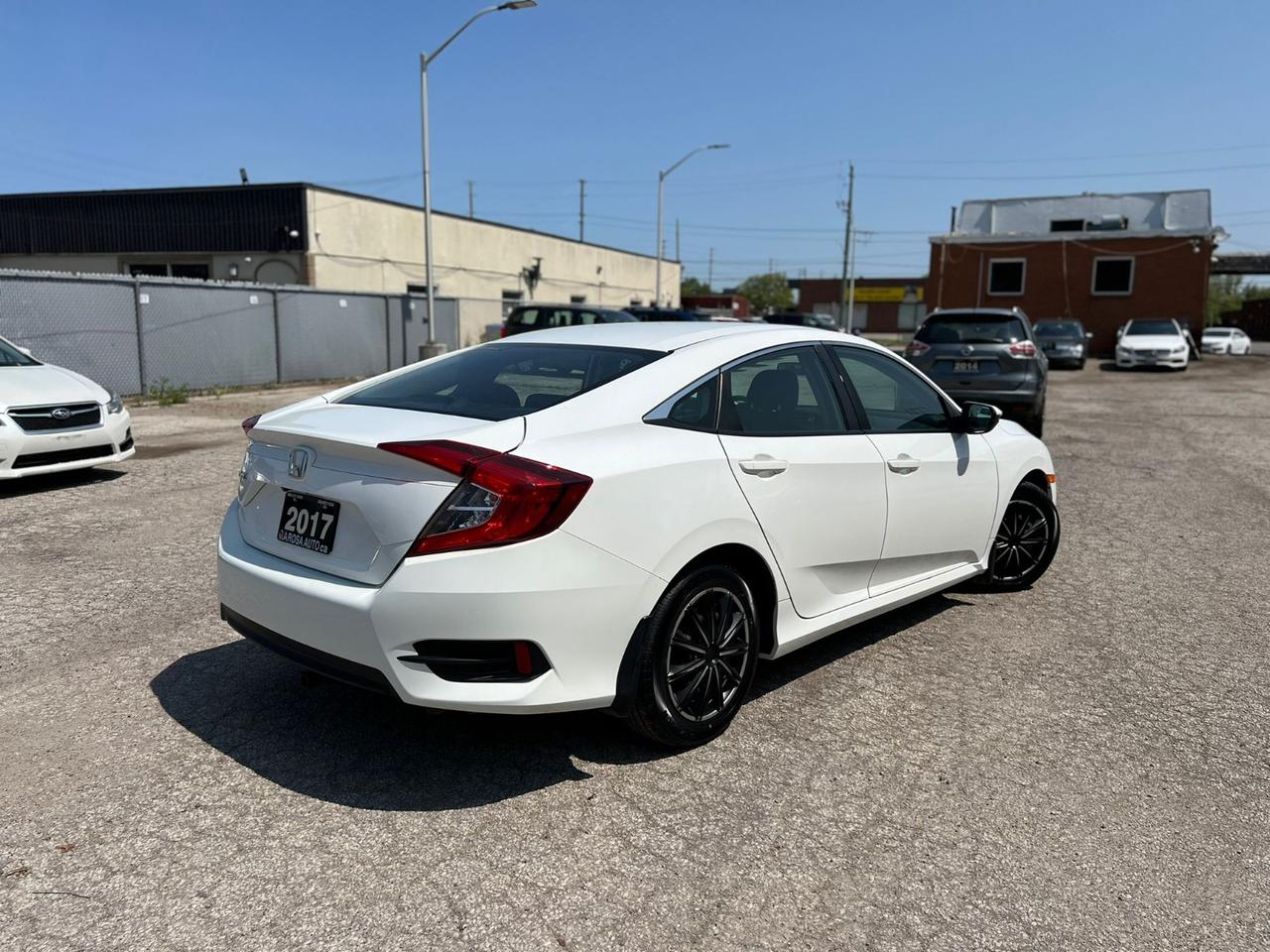 2017 Honda Civic LX     NO ACCIDENT LOW KM H-SEATS BACKUP CAM B-TOO Photo