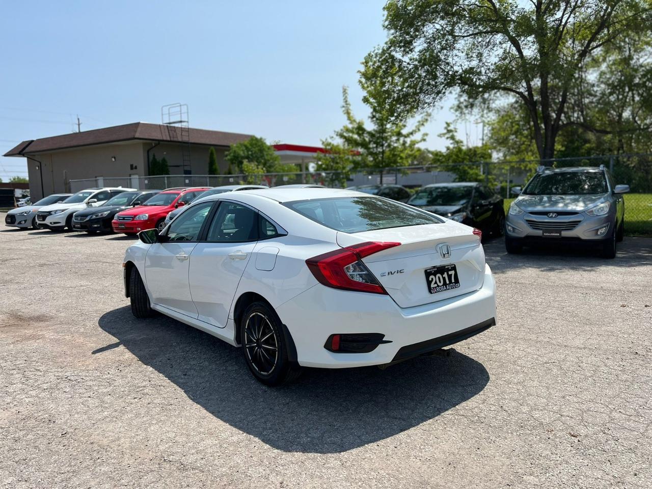2017 Honda Civic LX     NO ACCIDENT LOW KM H-SEATS BACKUP CAM B-TOO Photo