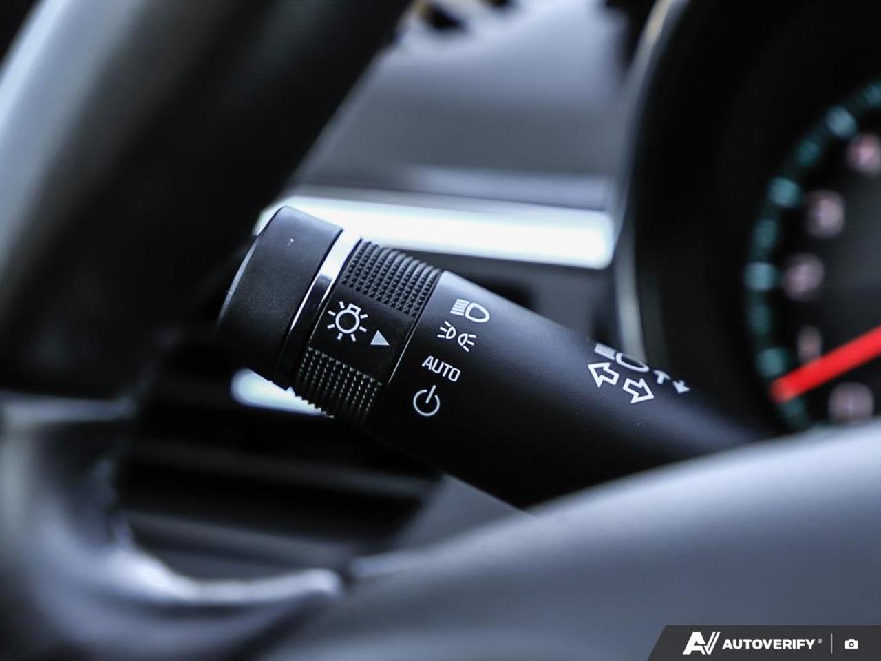 2016 Chevrolet Impala LT, LOW KM'S, REMOTE START, R/V CAM, B.TOOTH Photo