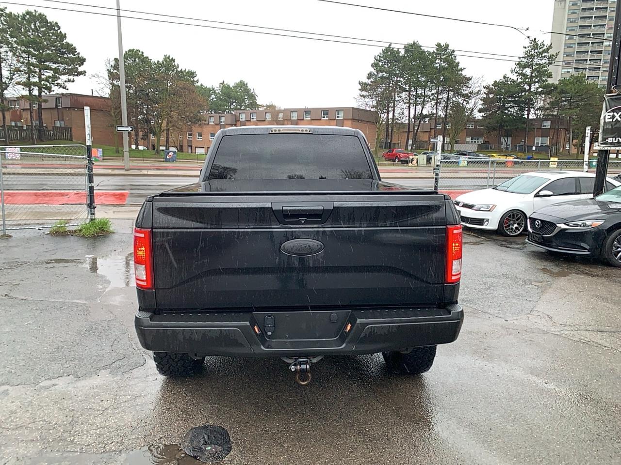 2015 Ford F-150 SUPER CLEAN/ONE OWNER/ LIFTED/DEALER MAINTAINED/V8 Photo