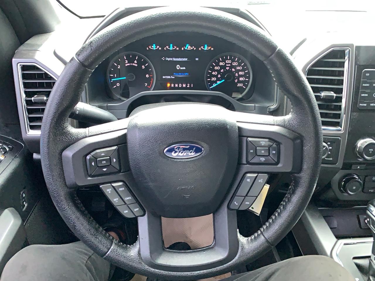 2015 Ford F-150 SUPER CLEAN/ONE OWNER/ LIFTED/DEALER MAINTAINED/V8 Photo