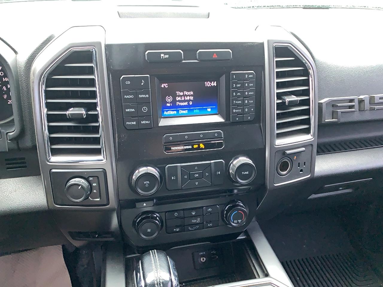 2015 Ford F-150 SUPER CLEAN/ONE OWNER/ LIFTED/DEALER MAINTAINED/V8 Photo