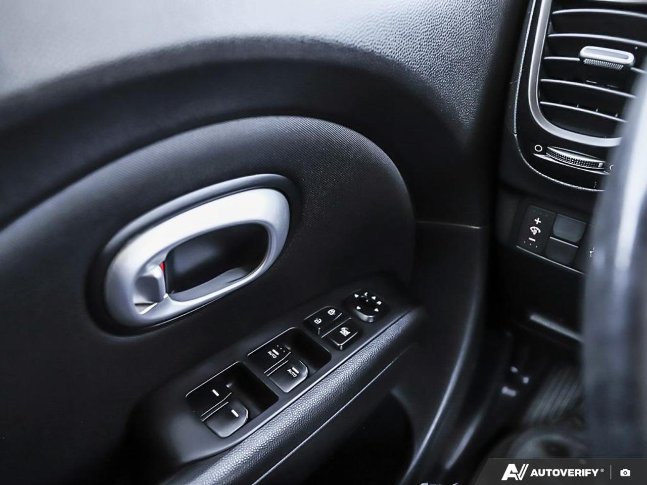 2016 Kia Soul EX+ ECO, LOW KM'S, HEATED SEATS, BLUETOOTH Photo