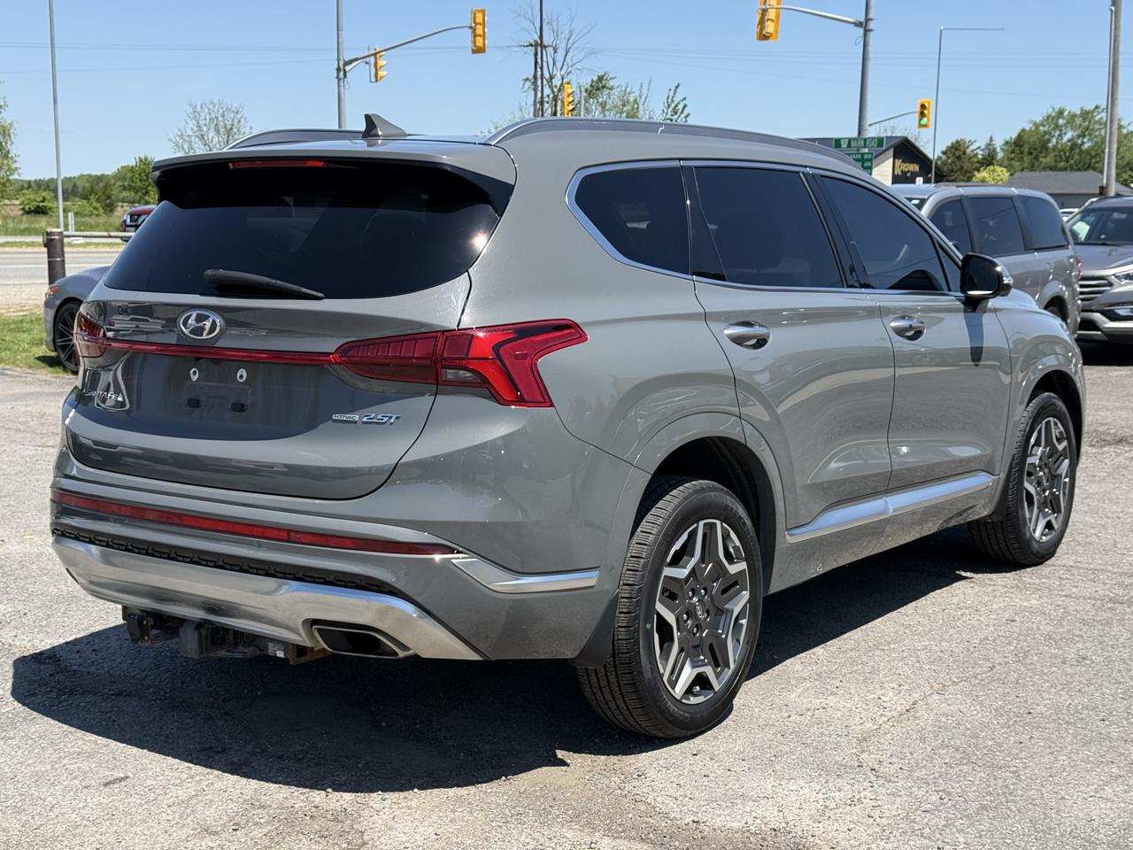 2021 Hyundai Santa Fe Ultimate Calligraphy Photo2