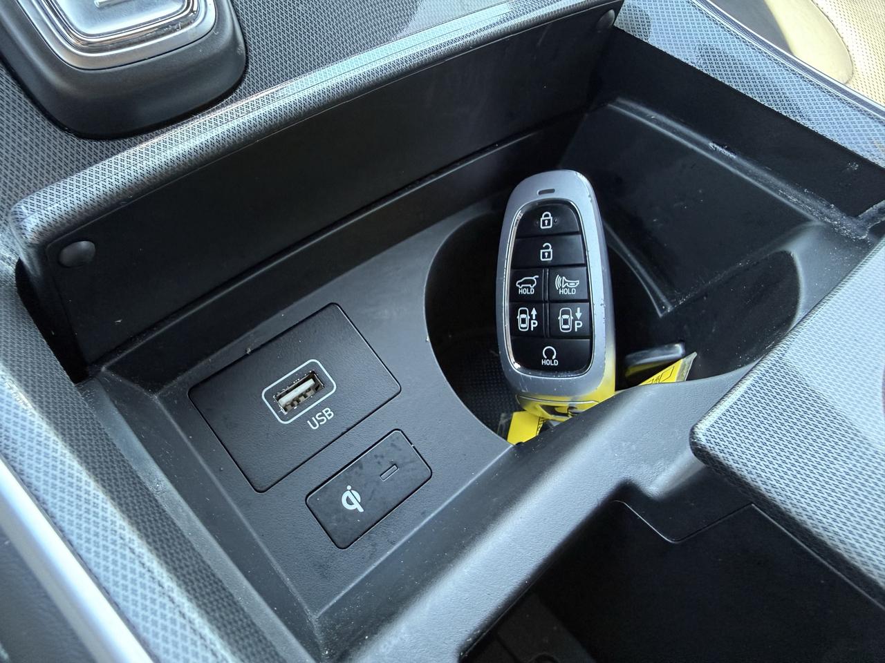 2021 Hyundai Santa Fe Ultimate Calligraphy Photo
