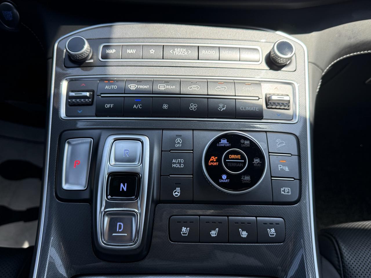 2021 Hyundai Santa Fe Ultimate Calligraphy Photo