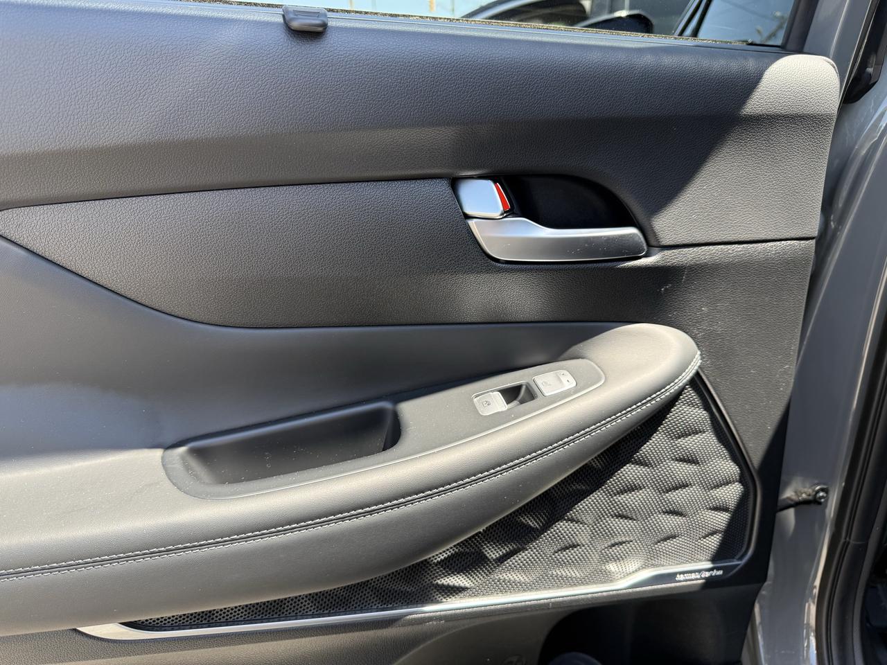 2021 Hyundai Santa Fe Ultimate Calligraphy Photo