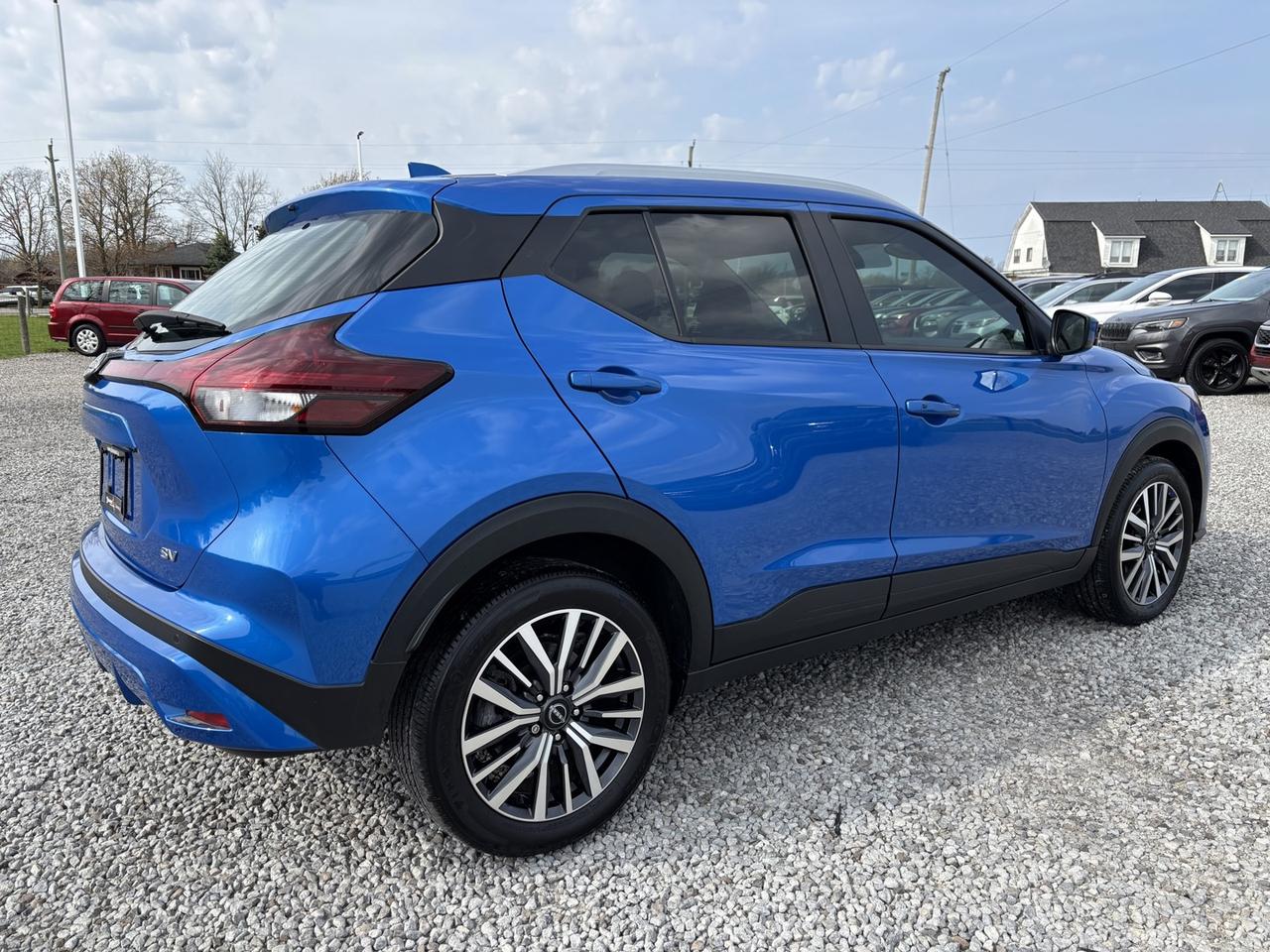 2024 Nissan Kicks SV Photo4