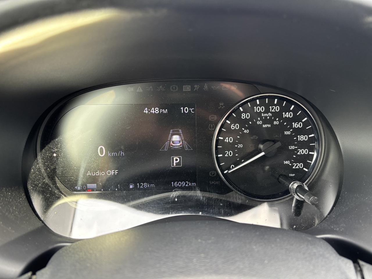 2024 Nissan Kicks SV Photo