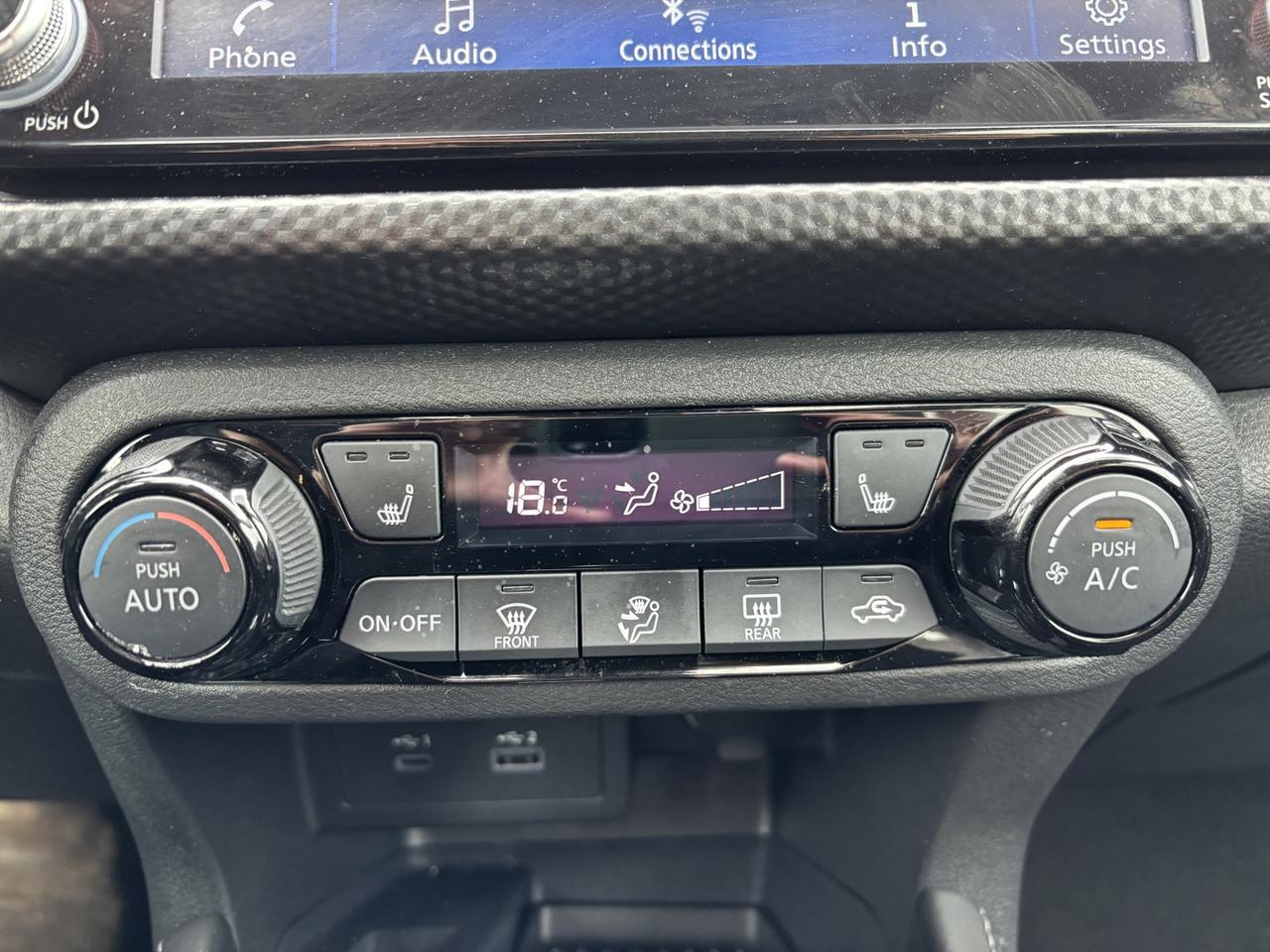 2024 Nissan Kicks SV Photo