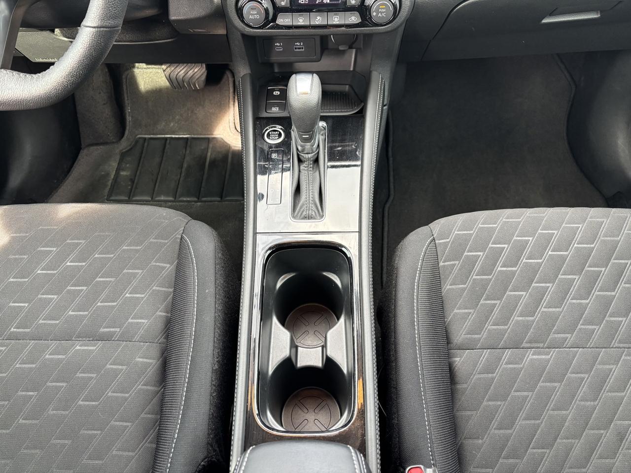 2024 Nissan Kicks SV Photo