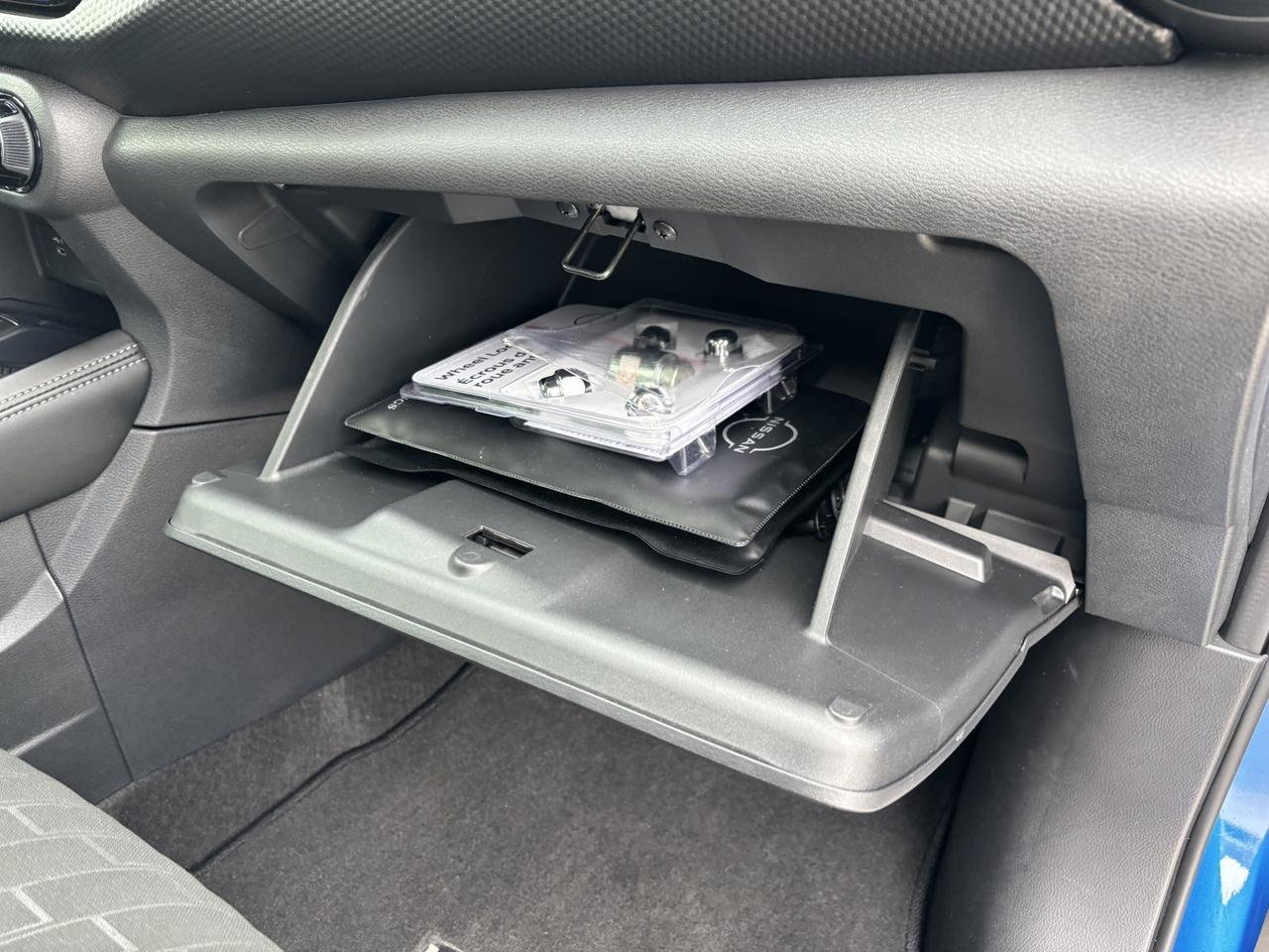 2024 Nissan Kicks SV Photo