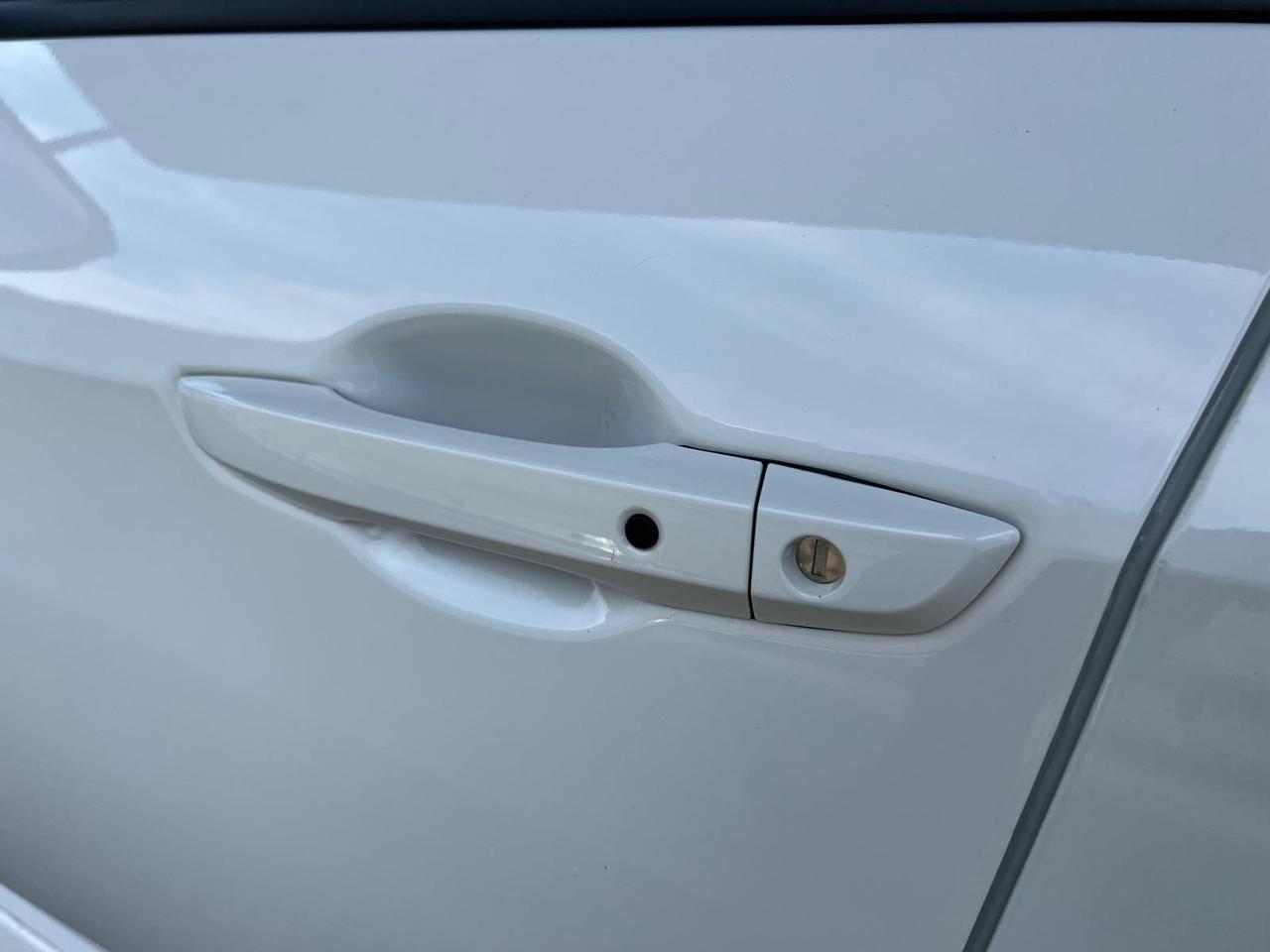 2018 Honda Civic SE  HEATED SEATS BLUETOOTH BACKUP CAM LANE KEEP Photo