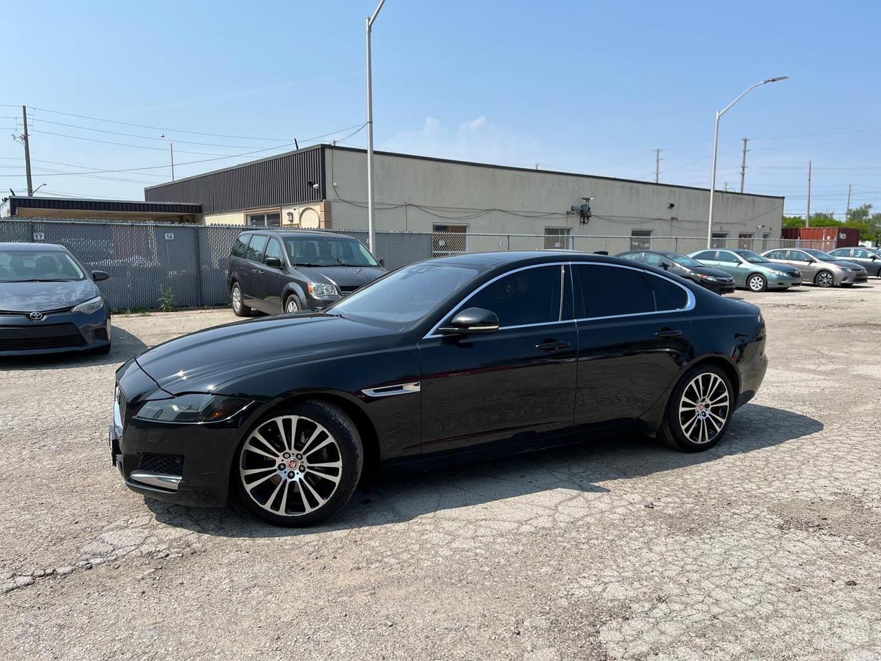 2017 Jaguar XF 20d PrestigeAUTO DIESEL AWD LOW KM NAVI SUNROOF BL Photo2