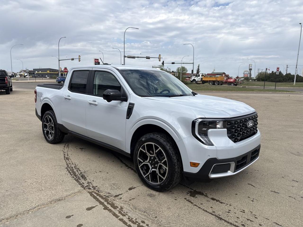 2026 Ford Maverick LARIAT 502A Photo0