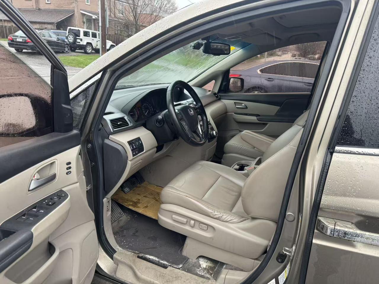 2013 Honda Odyssey 4DR WGN TOURING W/RES & NAVI Photo