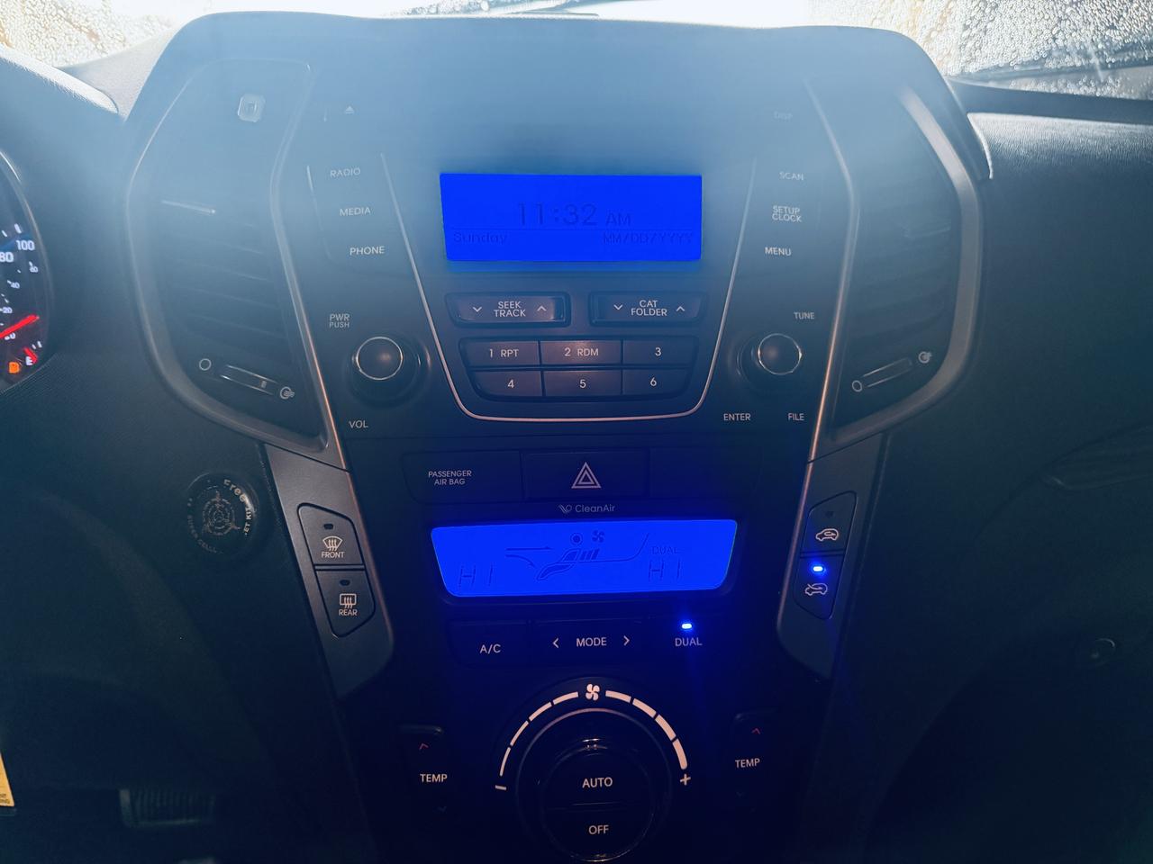 2015 Hyundai Santa Fe Sport Premium Photo