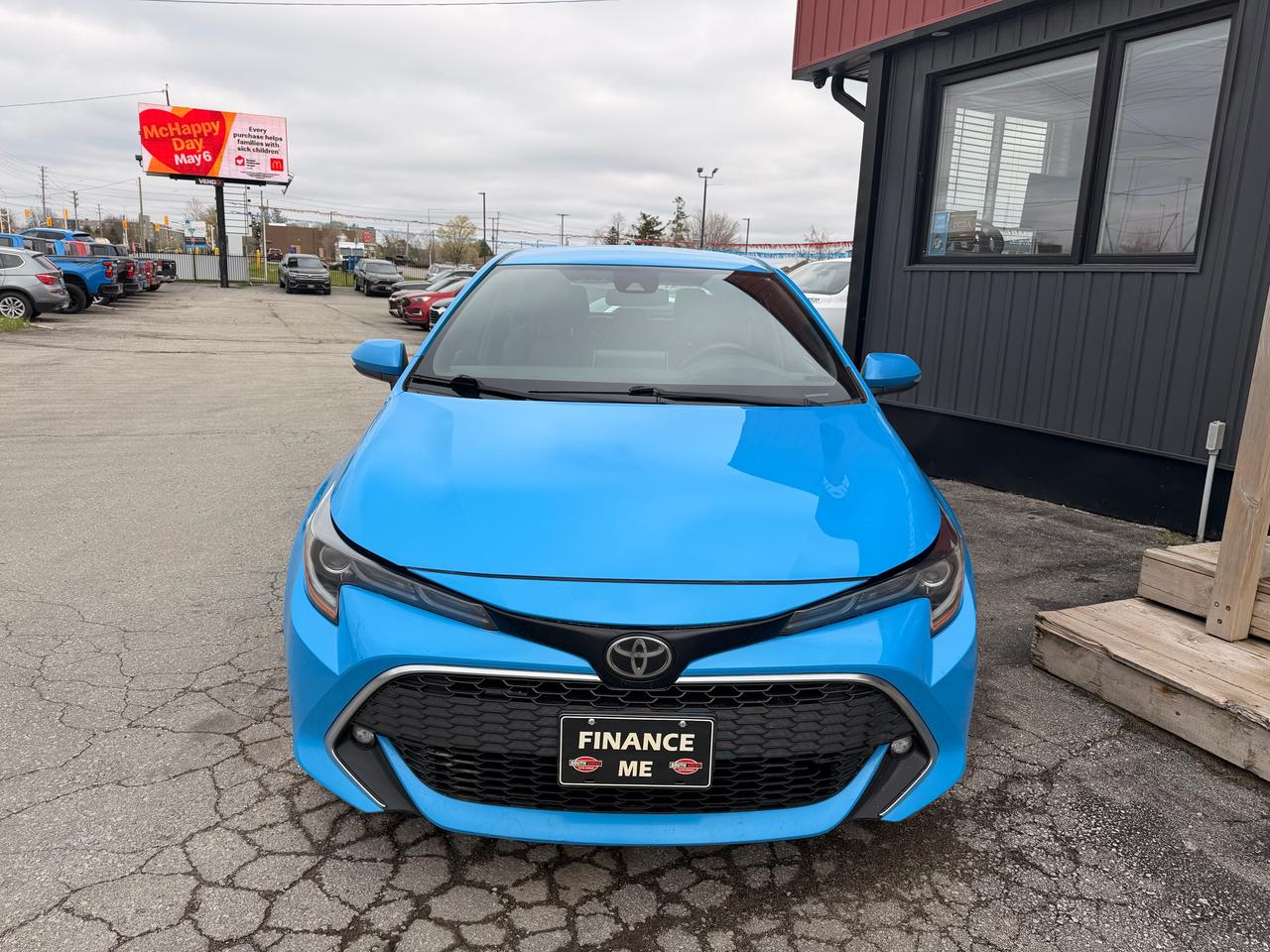 2021 Toyota Corolla SE Hatchback Photo