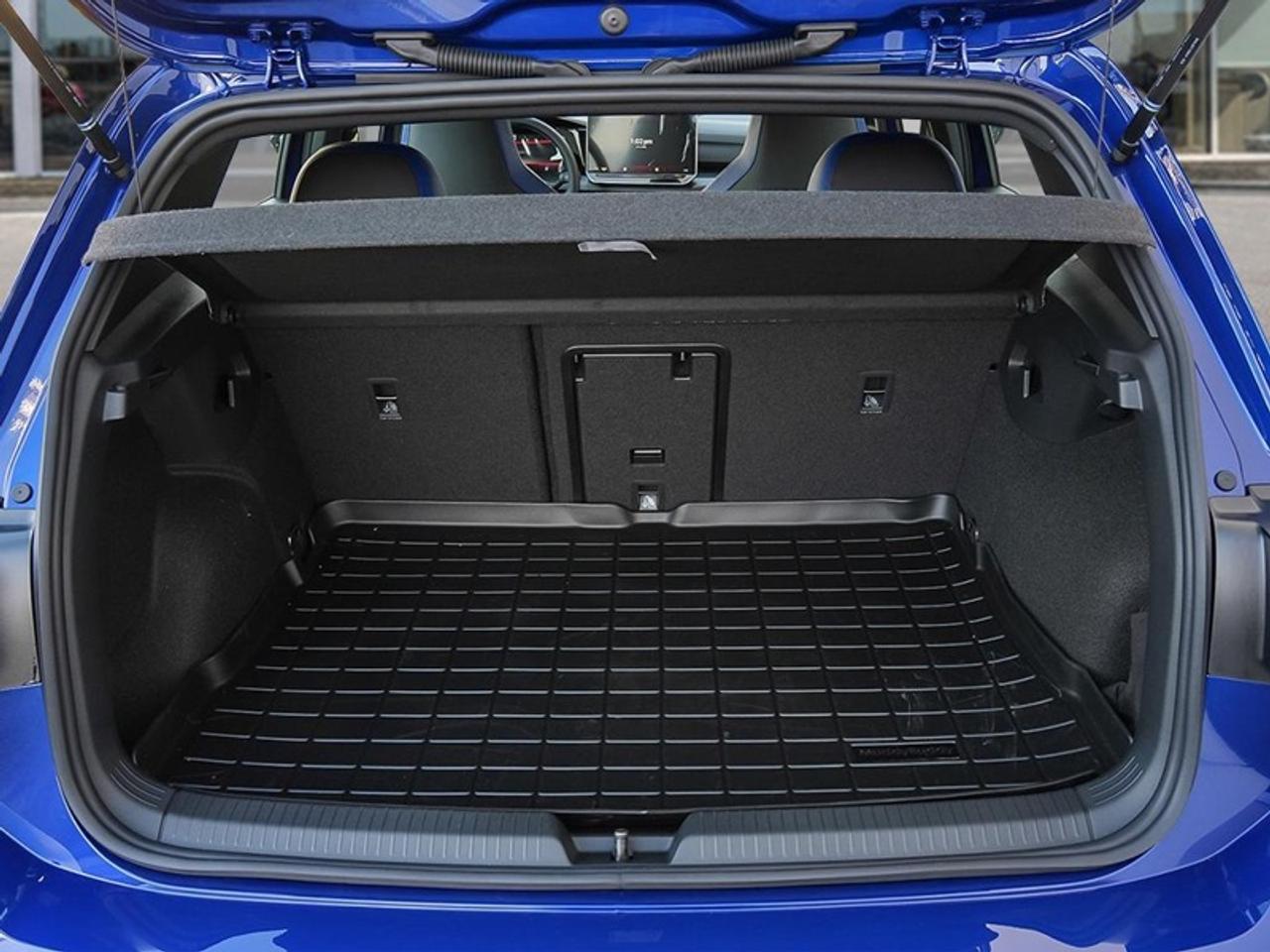 2026 Volkswagen Golf R DSG  -  HUD -  Navigation Photo