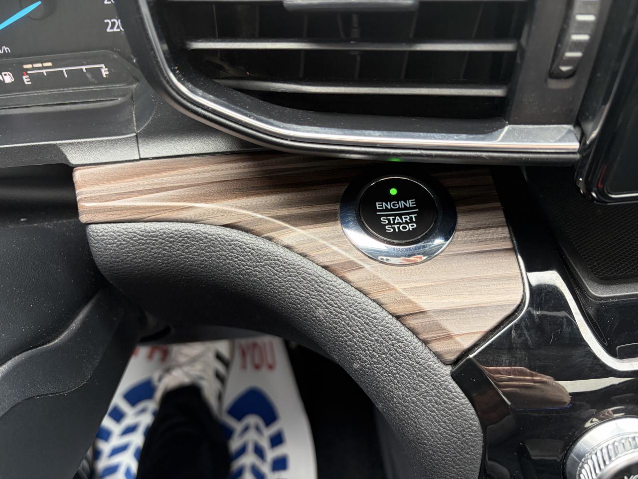 2021 Ford Explorer LIMITED Photo