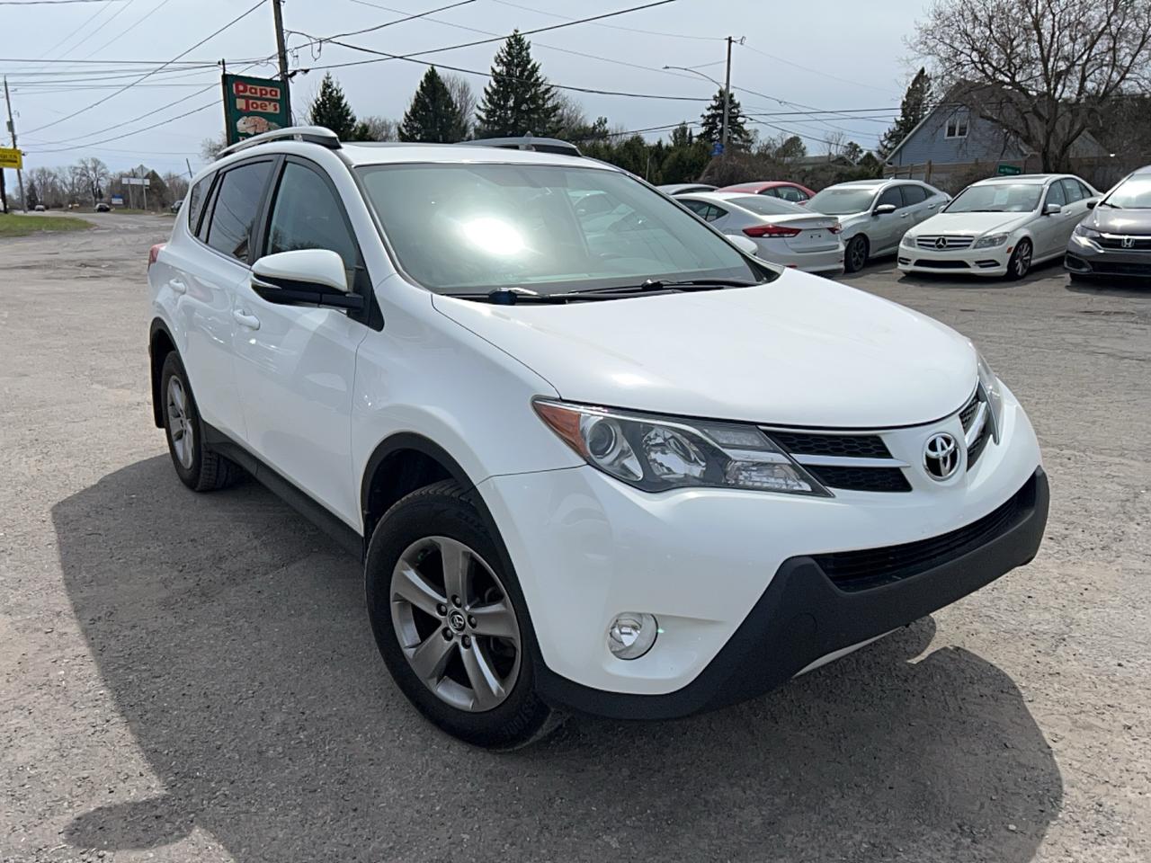 2015 Toyota RAV4 XLE Photo