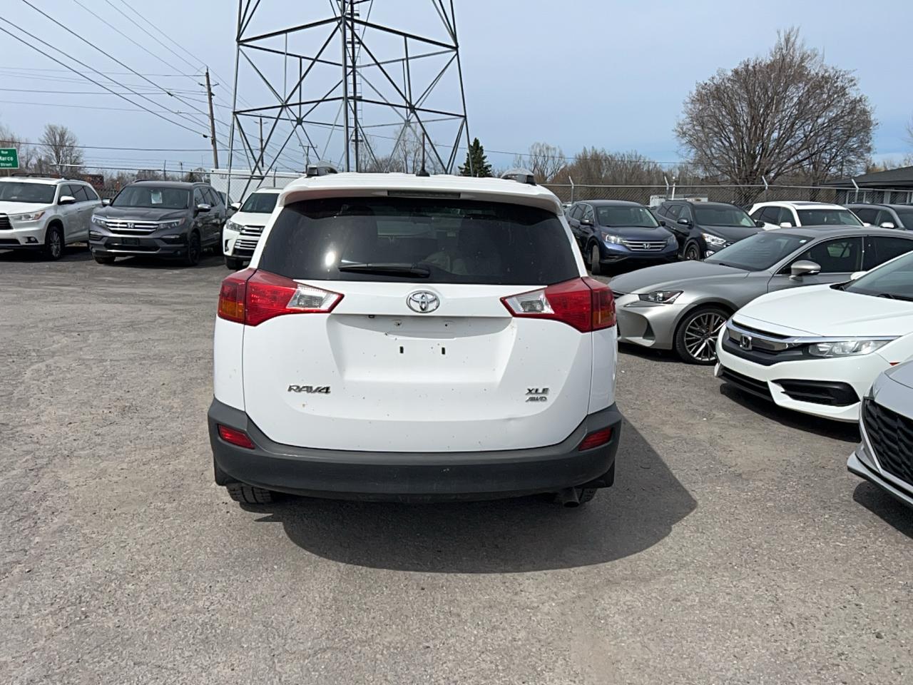 2015 Toyota RAV4 XLE Photo