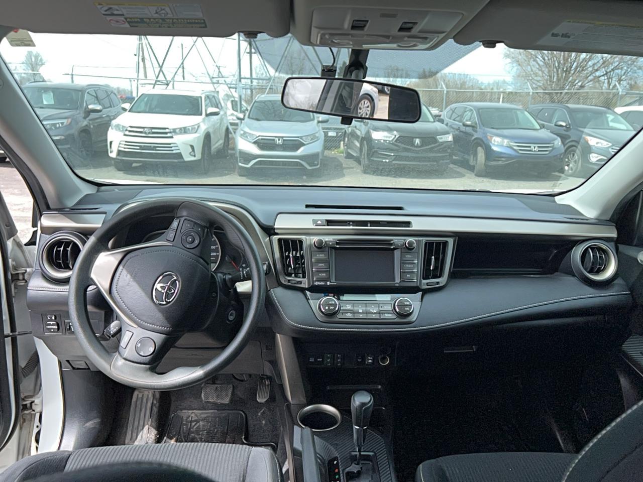 2015 Toyota RAV4 XLE Photo