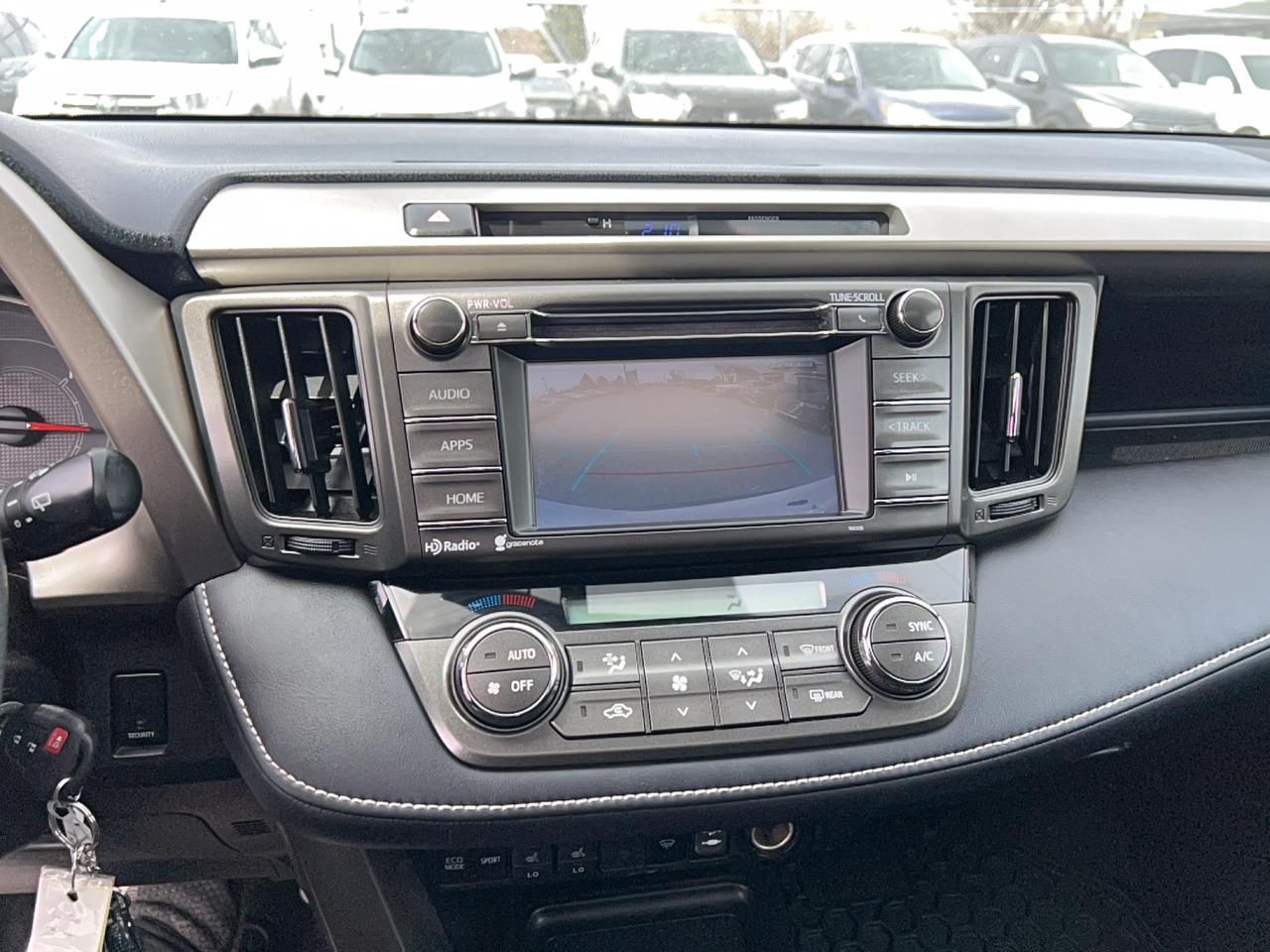 2015 Toyota RAV4 XLE Photo