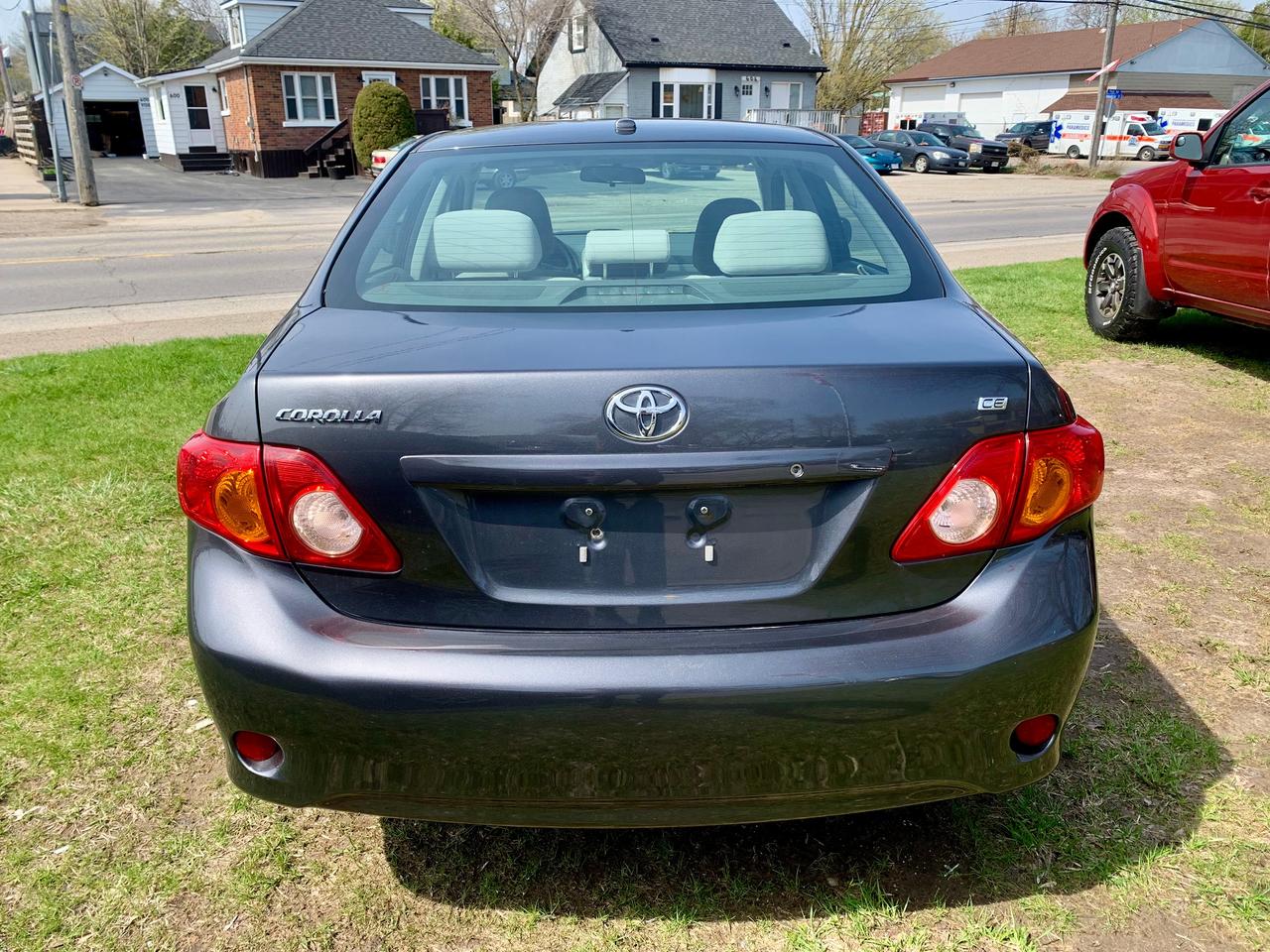 2010 Toyota Corolla CE Photo