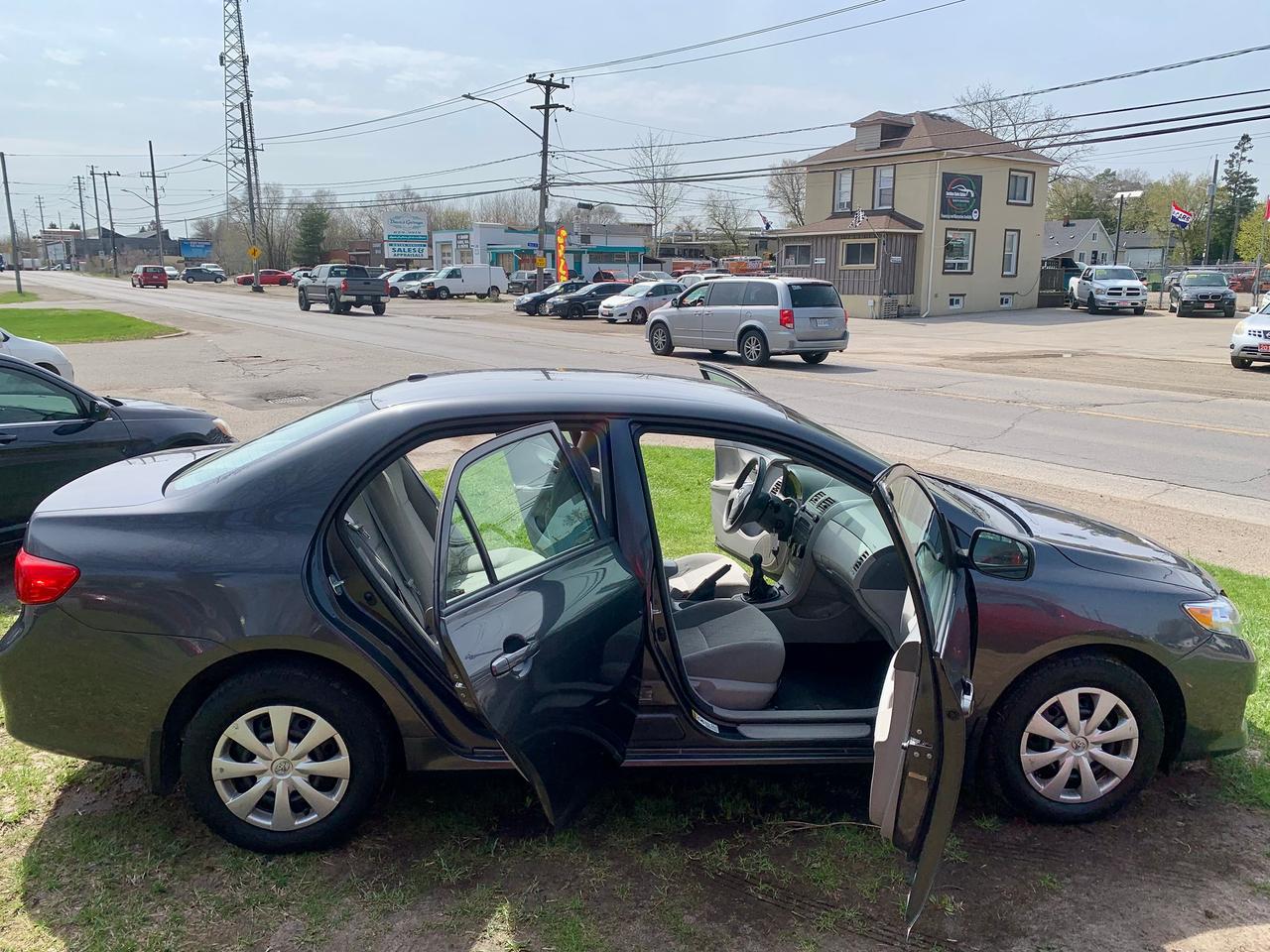 2010 Toyota Corolla CE Photo