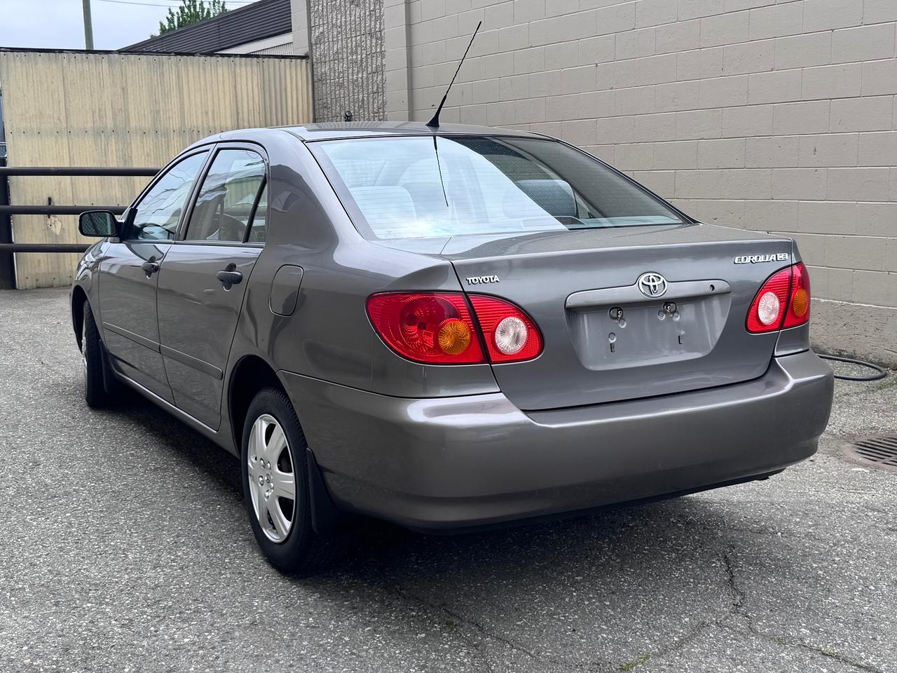 2004 Toyota Corolla FINANCING AVAILABLE Photo7