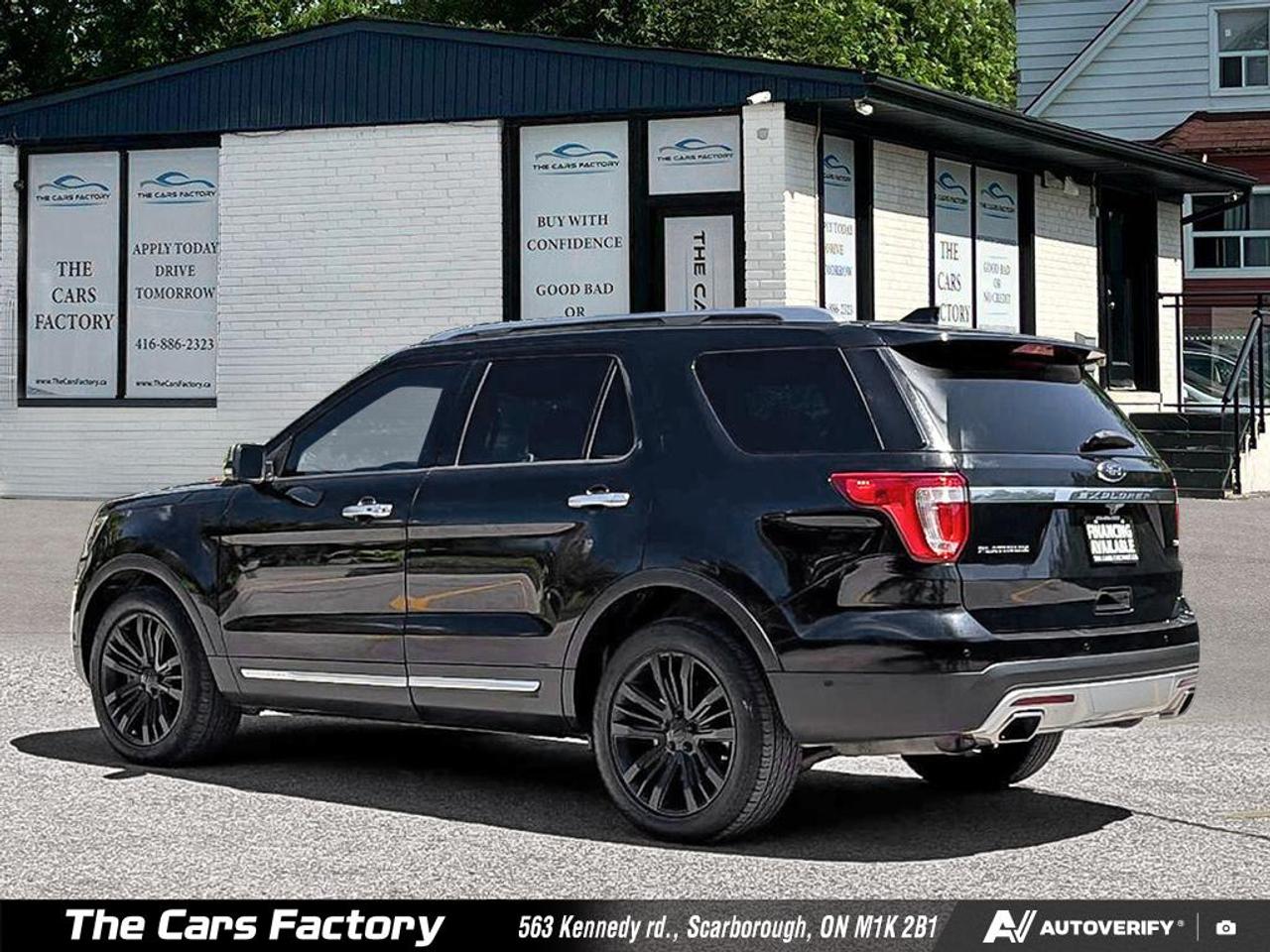 2017 Ford Explorer PLATINUM 4WD 3.5L EcoBoost V6 Exceptionally Clean! Photo