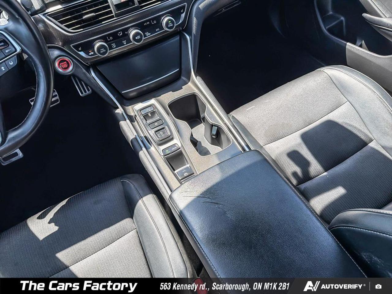 2018 Honda Accord Sport Leather / Camera / Apple Carplay! Photo