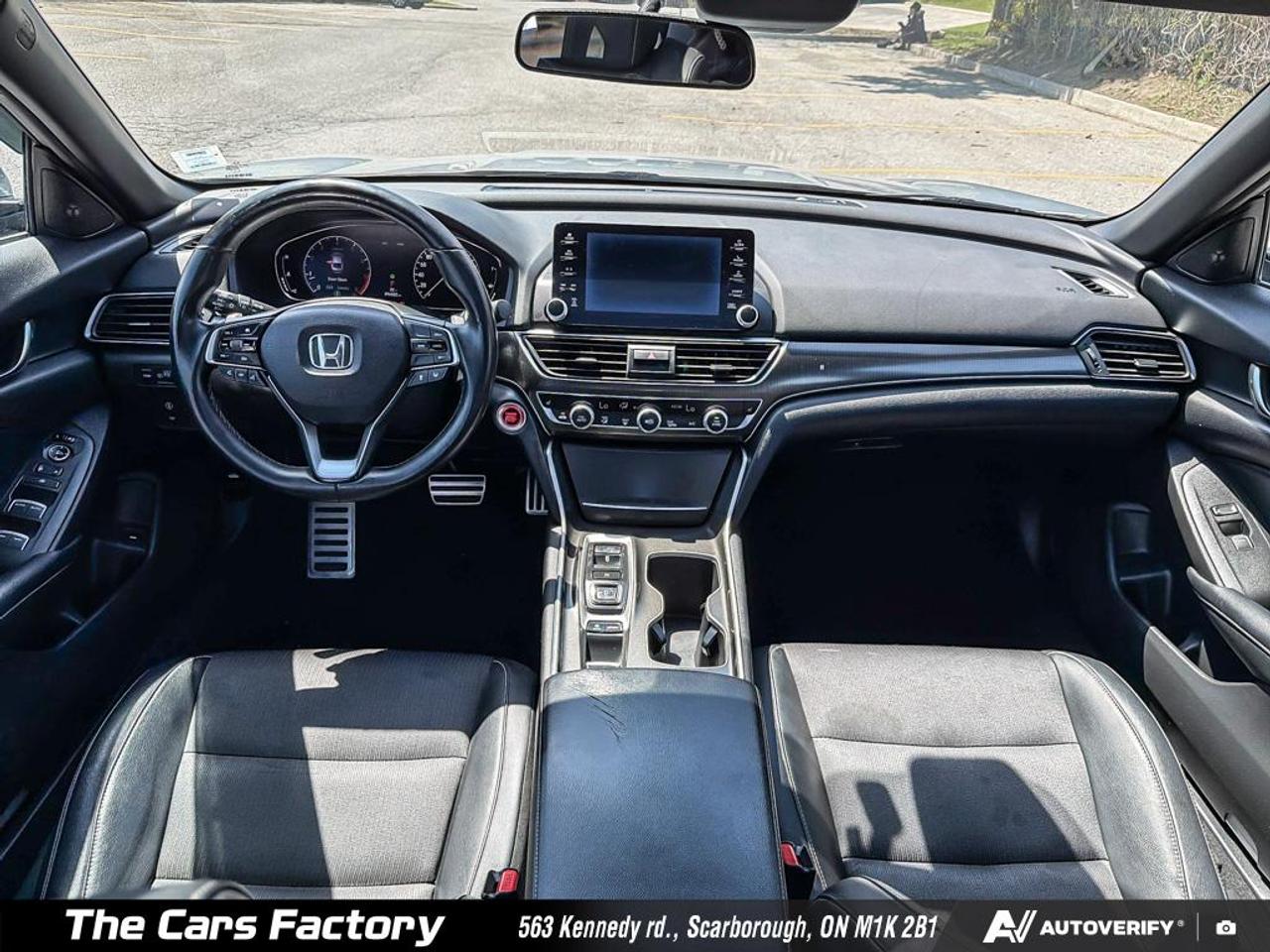 2018 Honda Accord Sport Leather / Camera / Apple Carplay! Photo